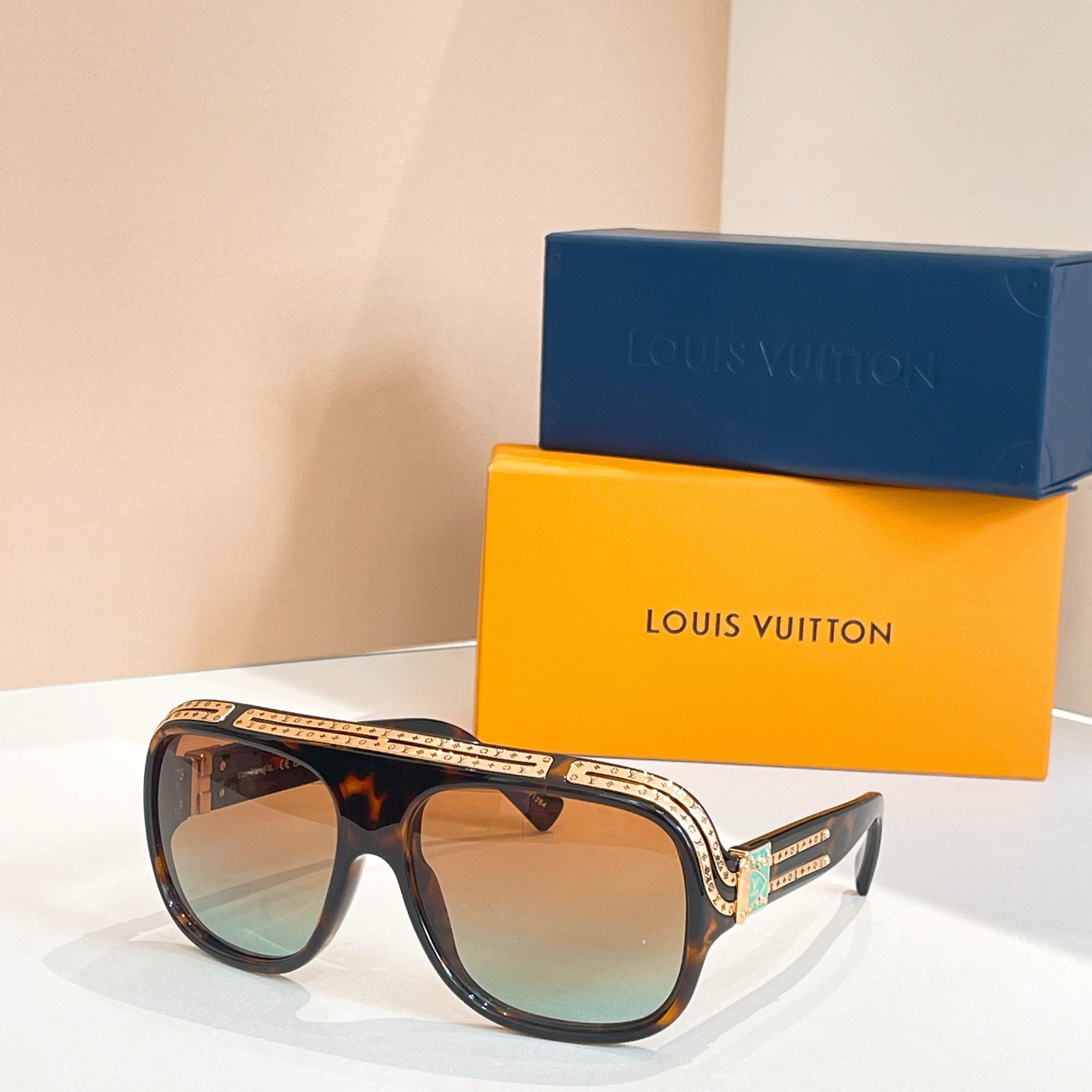 LOUIS VUITTO*🌟🌟🌟MODEL：Z2679E🌟🌟🌟SIZE：63口16-140🌟🌟