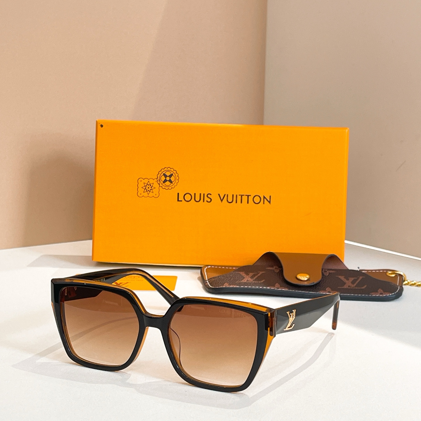 LOUIS VUITTO*🌟🌟🌟MODEL：Z1761 🌟🌟🌟SIZE：51口20-140🌟🌟🌟