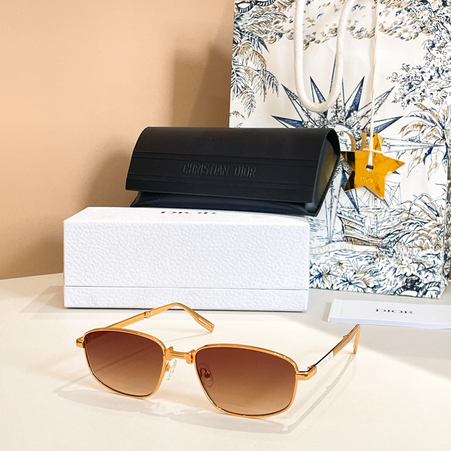 DIO*🌟🌟🌟MODEL：Dior90 A1U 🌟🌟🌟SIZE：56口17-140🌟🌟🌟折叠款～