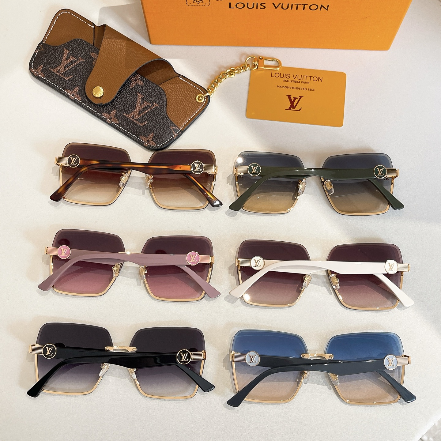 LOUIS VUITTO*✨✨✨MODEL：Z1874 ✨✨✨ SIZE：53口22-145✨✨✨