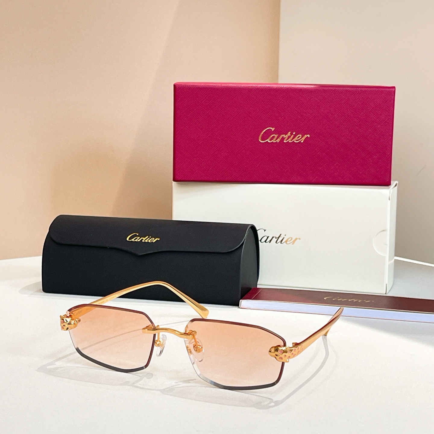 Cartie*✨✨✨MODEL：CT0583S  ✨✨✨SIZE 55口19-130✨✨✨太阳～，变色镜
