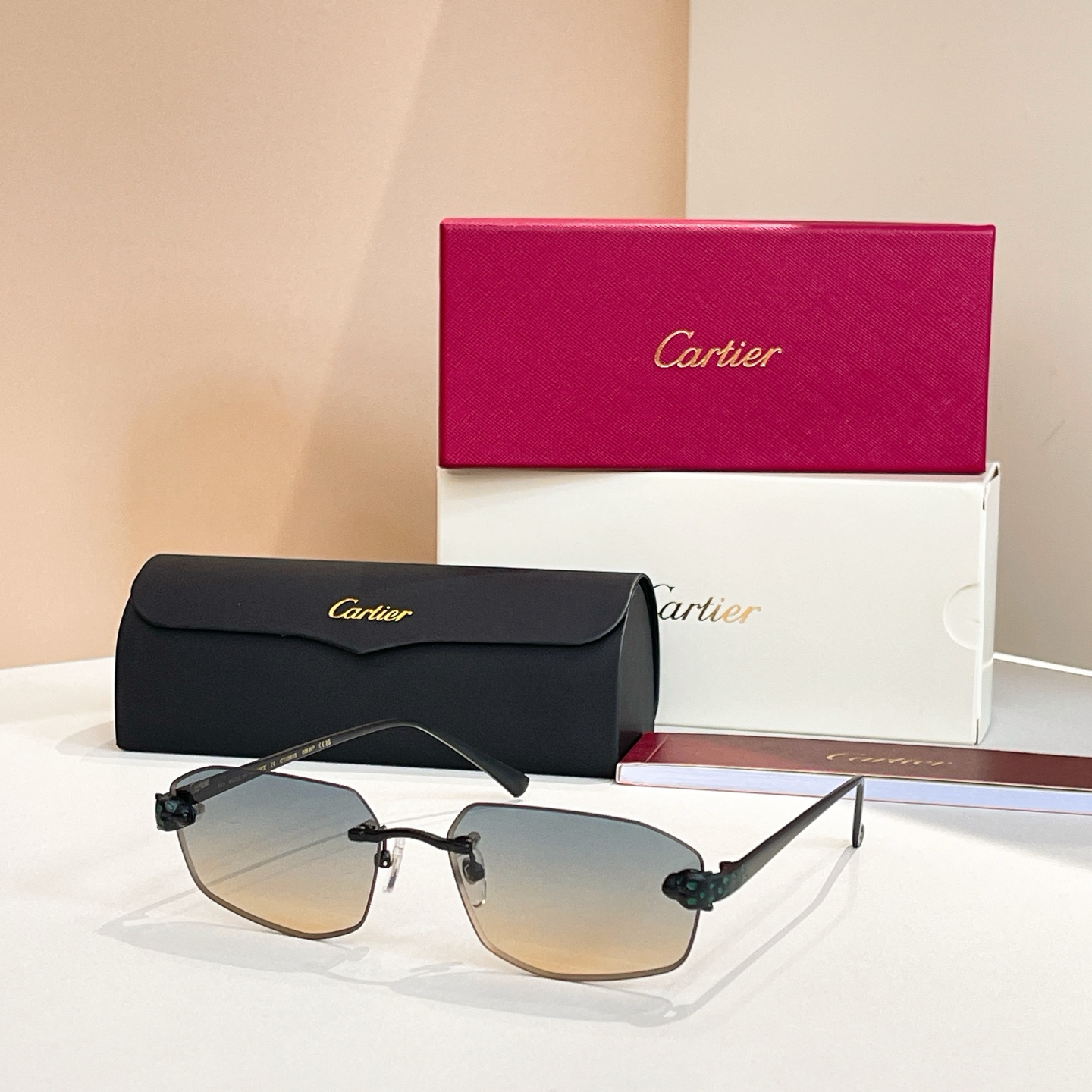 Cartie*✨✨✨MODEL：CT0583S  ✨✨✨SIZE 55口19-130✨✨✨太阳～，变色镜
