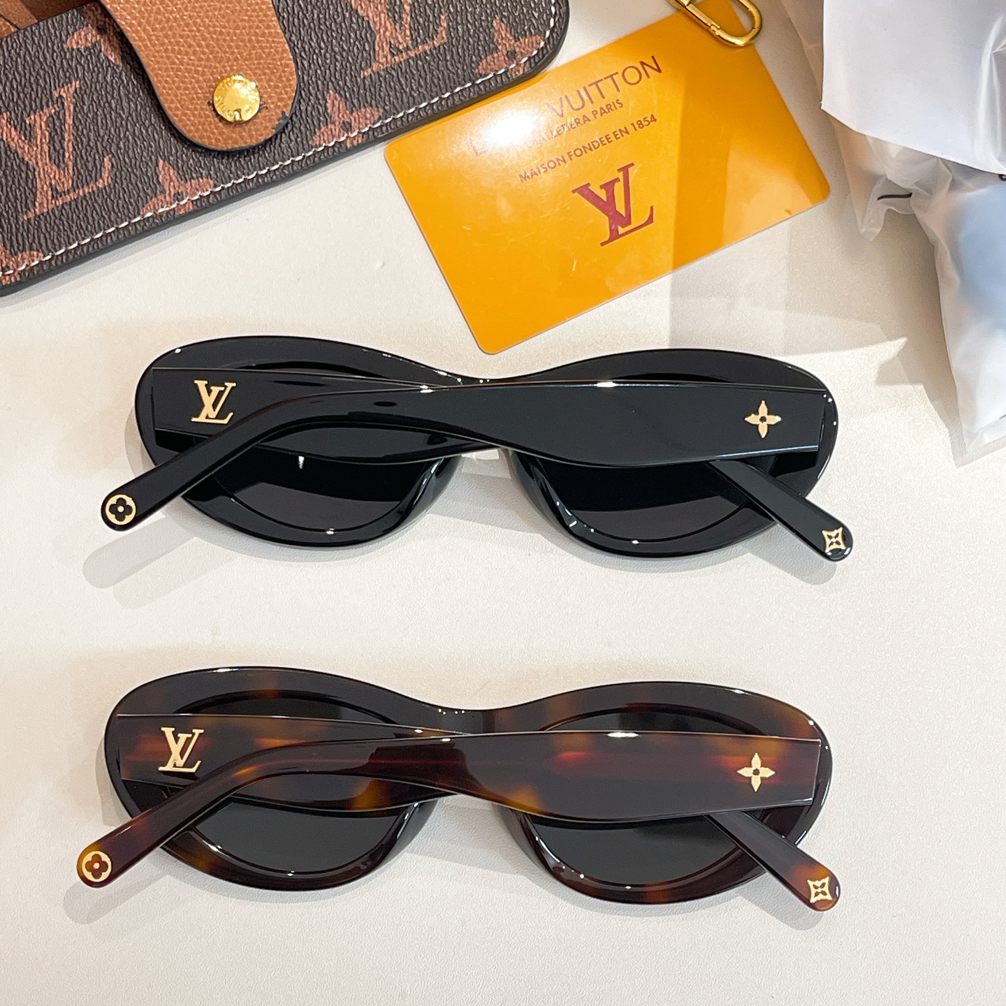 LOUIS VUITTO*✨✨✨MODEL：Z1981E，Z1983E✨✨✨ SIZE：54口19-15