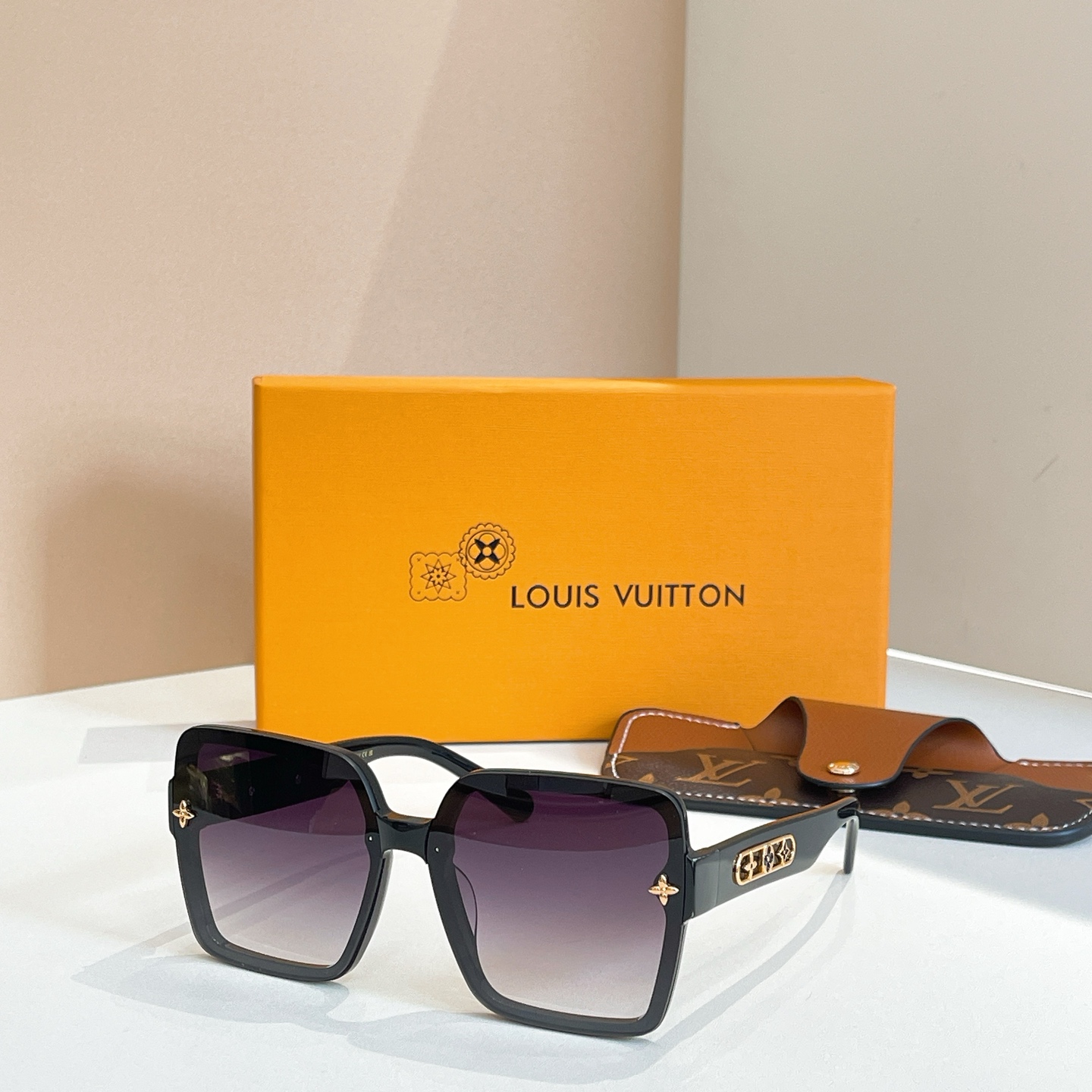 LOUIS VUITTO*🌟🌟🌟MODEL：Z1871🌟🌟🌟SIZE：62口12-145🌟🌟🌟