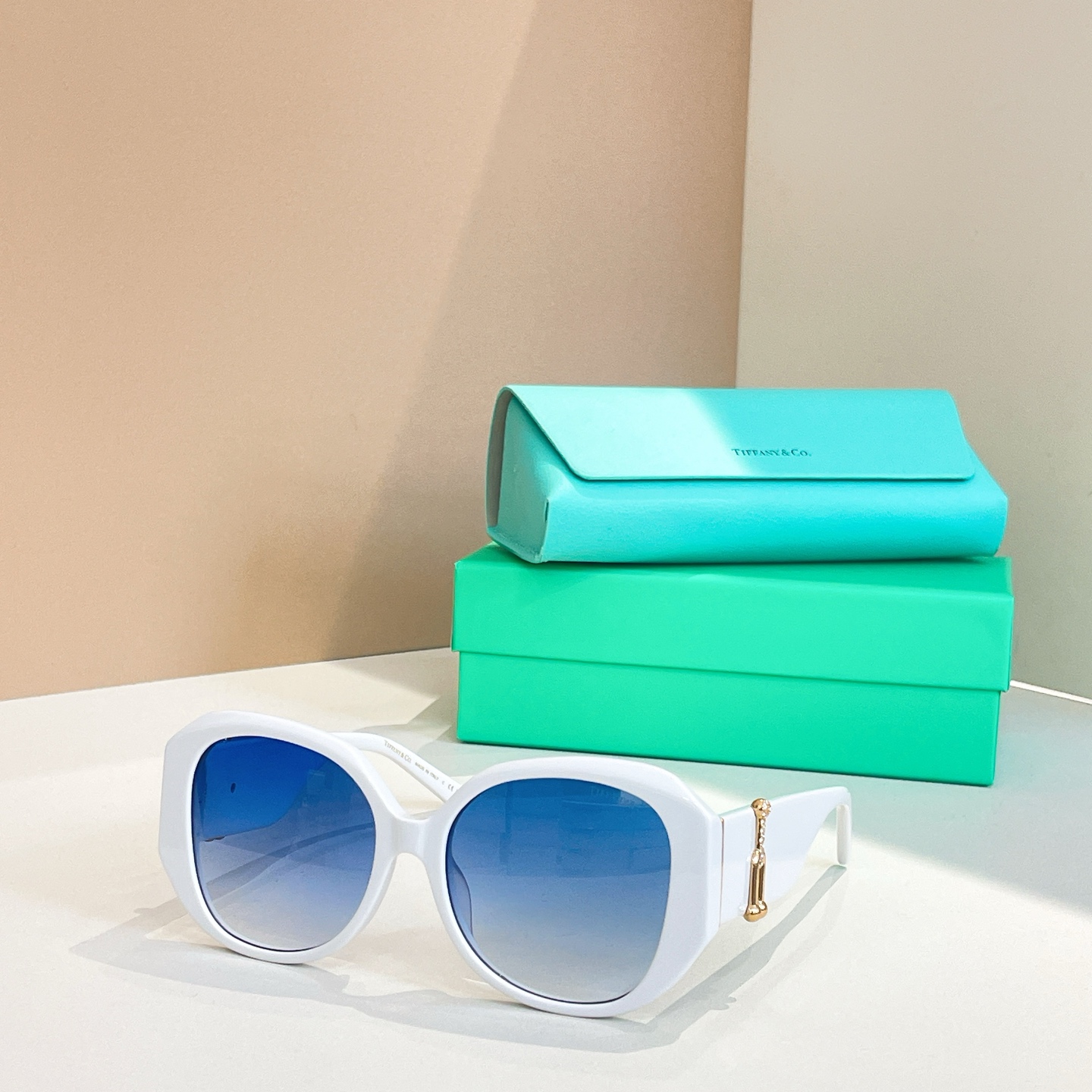 TIFFANY&Co.✨✨✨MODEL：TF4207✨✨✨ SIZE：55口17-140✨✨✨