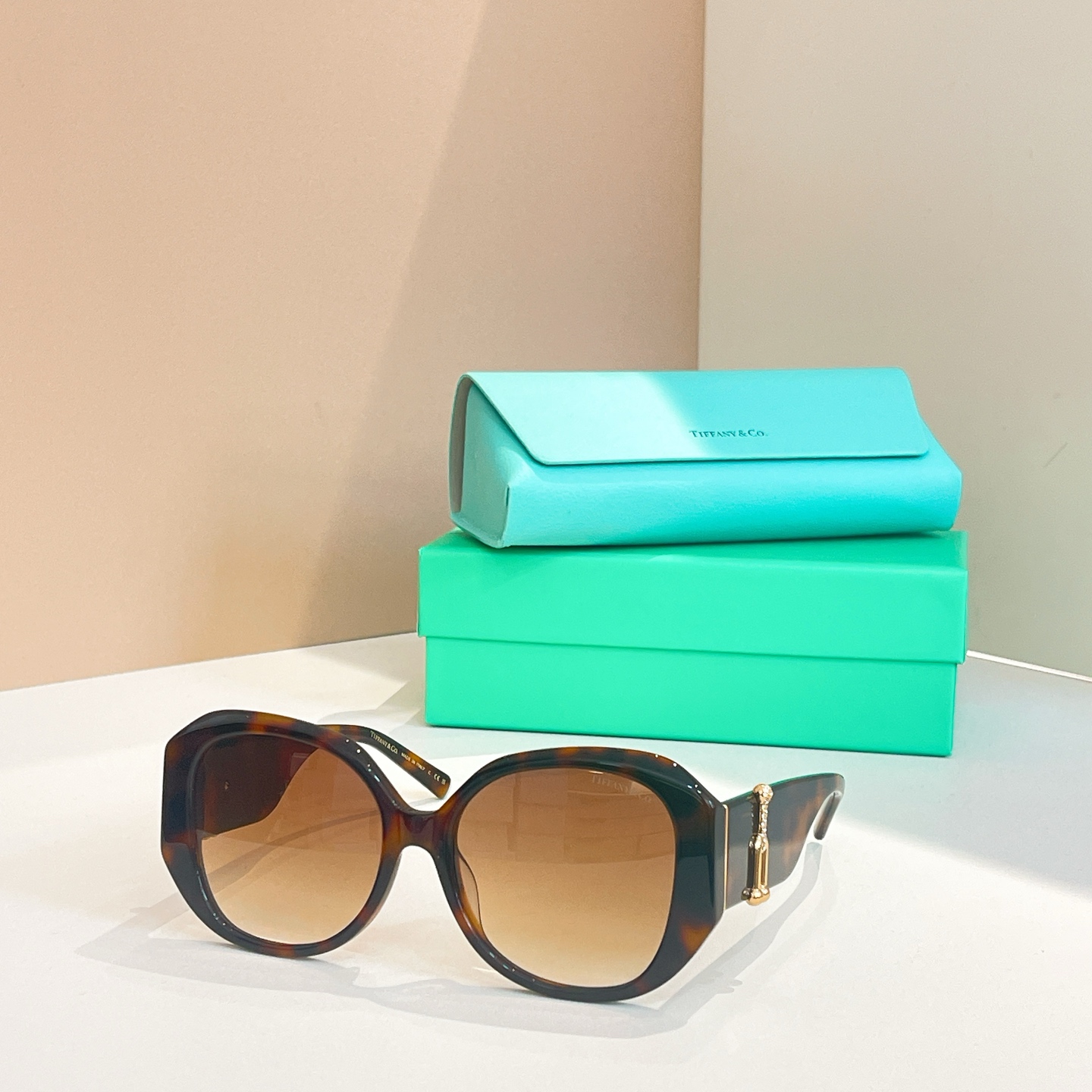 TIFFANY&Co.✨✨✨MODEL：TF4207✨✨✨ SIZE：55口17-140✨✨✨