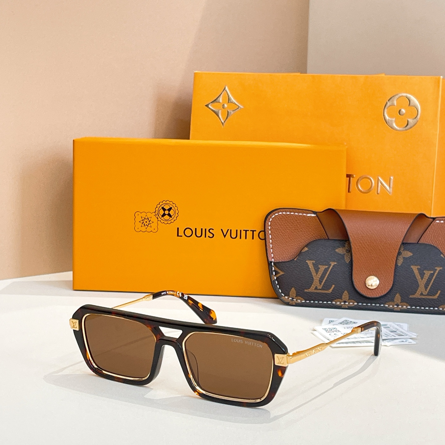 LOUIS VUITTO*✨✨✨MODEL：Z2596U ✨✨✨ SIZE：53口22-145✨✨✨