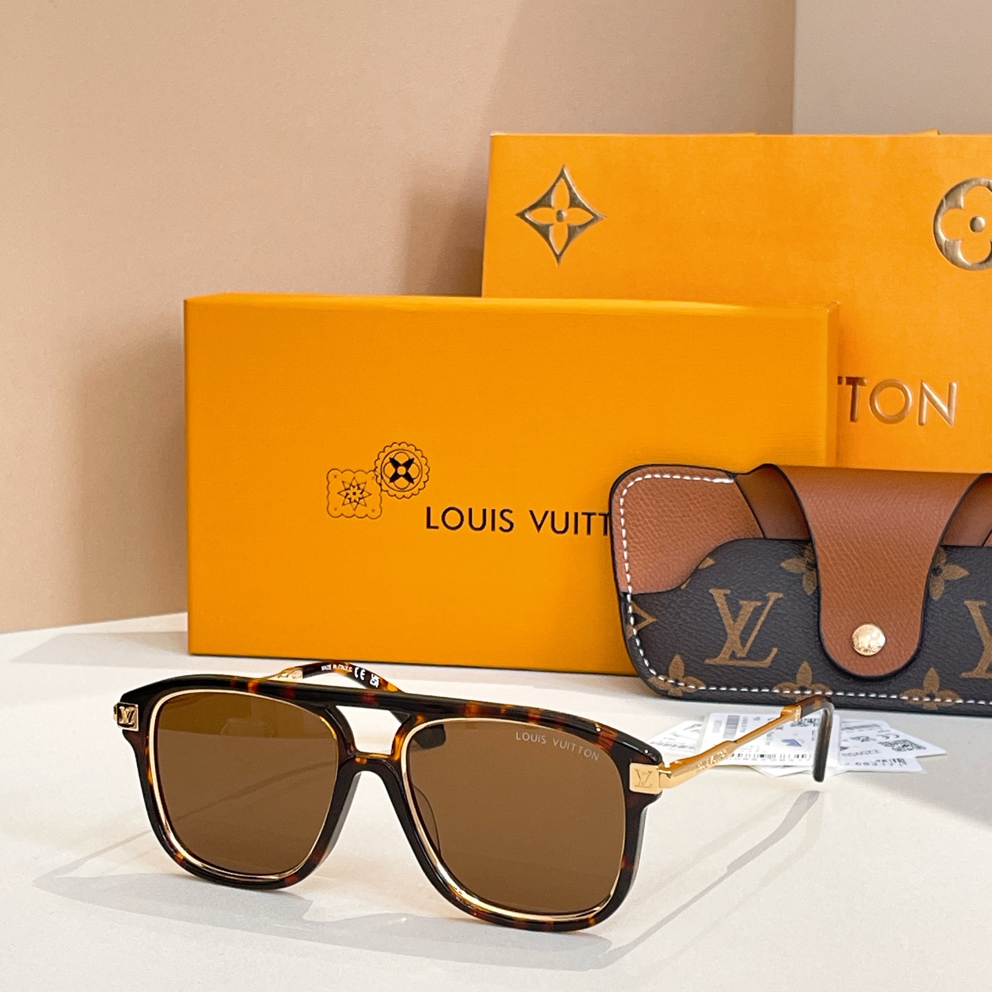LOUIS VUITTO*✨✨✨MODEL：Z2595U ✨✨✨ SIZE：53口22-145✨✨✨