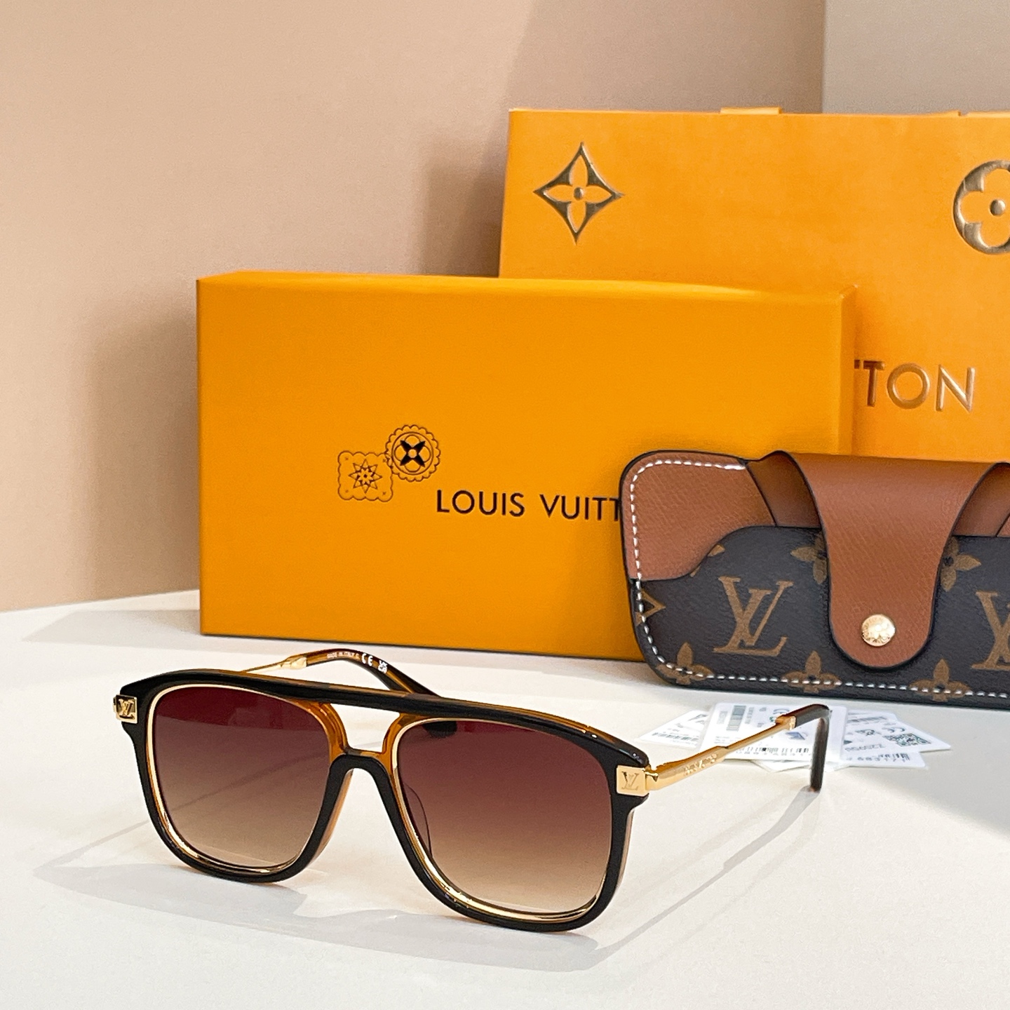 LOUIS VUITTO*✨✨✨MODEL：Z2595U ✨✨✨ SIZE：53口22-145✨✨✨