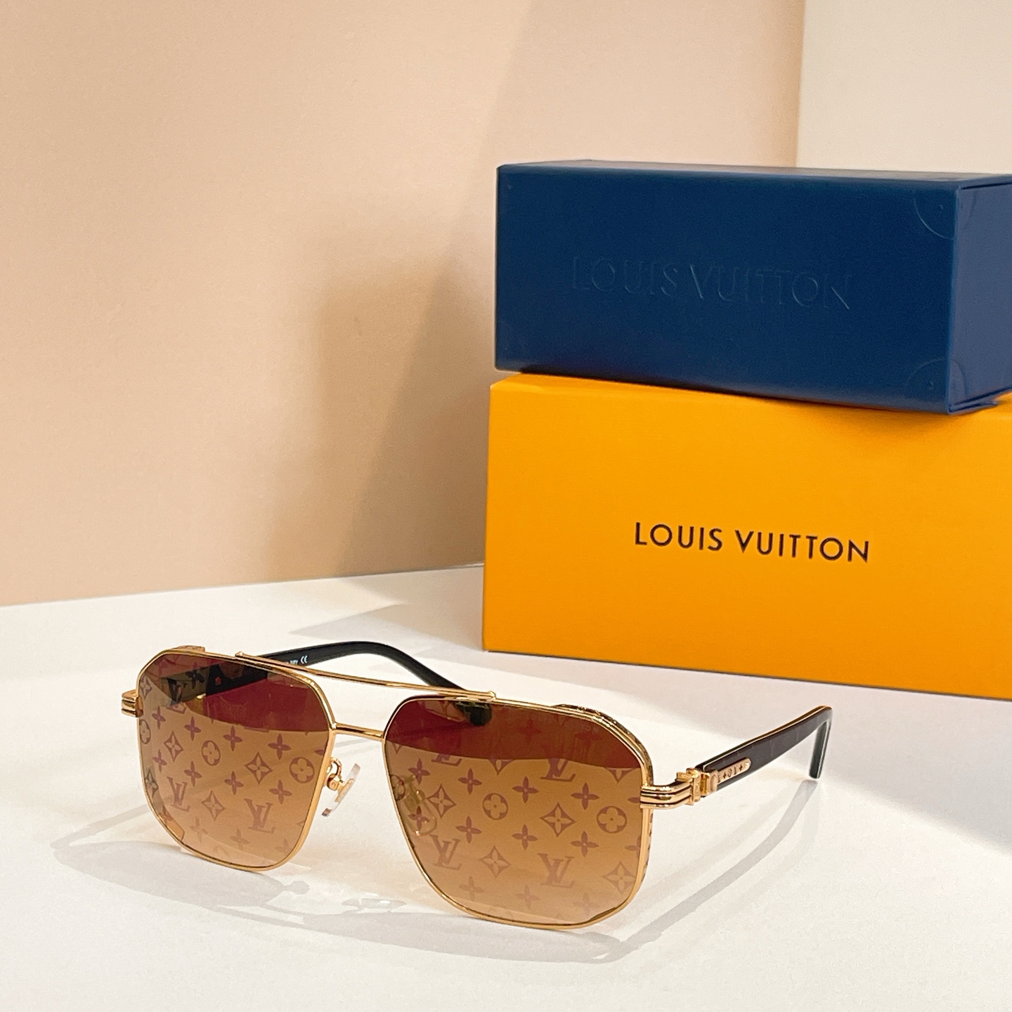 LOUIS VUITTO*✨✨✨MODEL：Z1230 ✨✨✨ SIZE：53口22-145✨✨✨