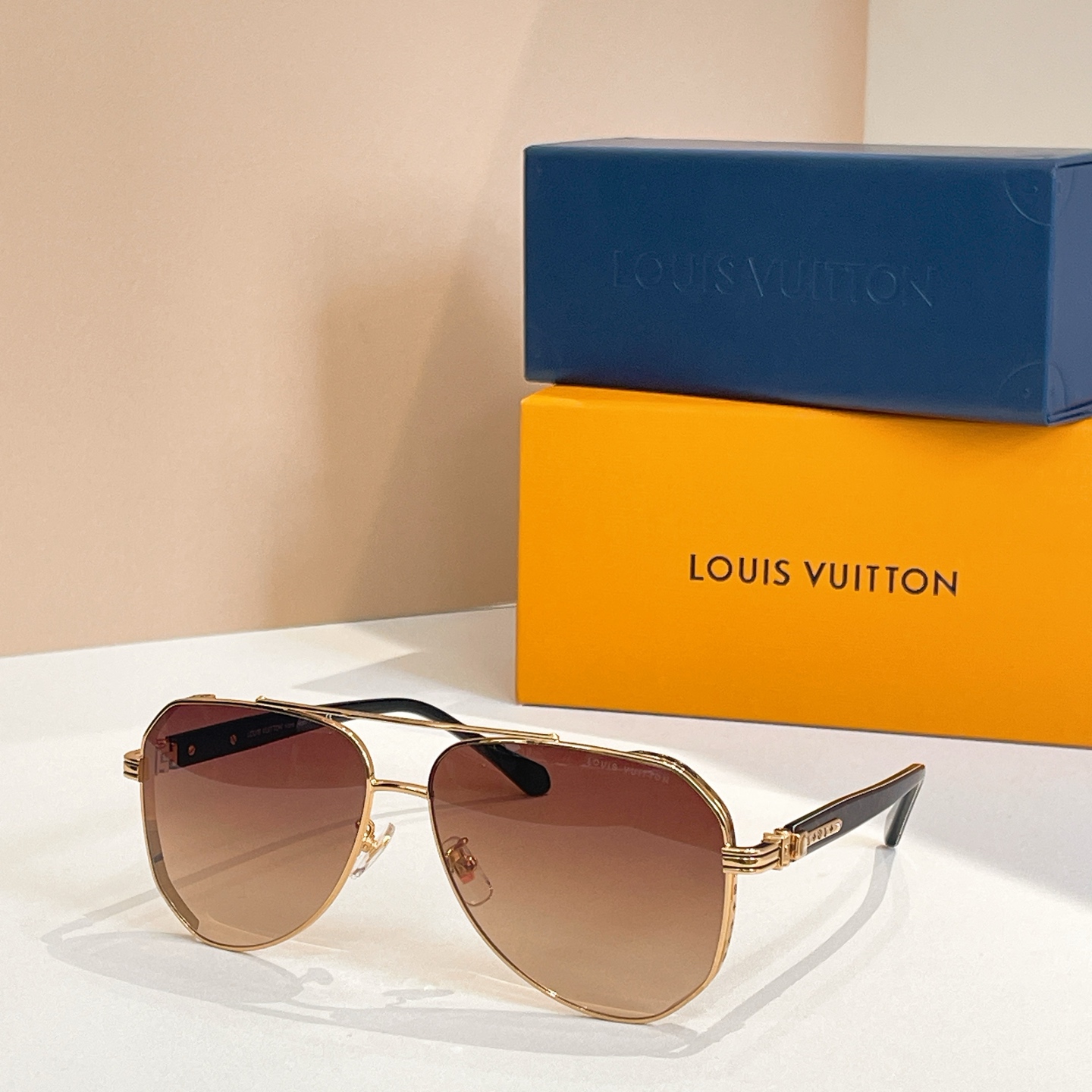 LOUIS VUITTO*✨✨✨MODEL：Z1229 ✨✨✨ SIZE：53口22-145✨✨✨