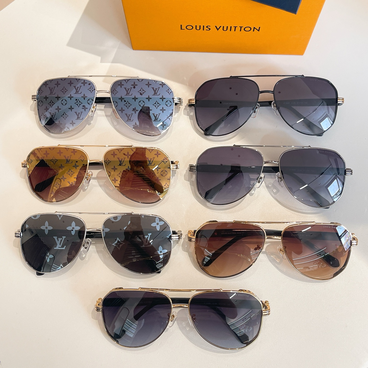 LOUIS VUITTO*✨✨✨MODEL：Z1229 ✨✨✨ SIZE：53口22-145✨✨✨