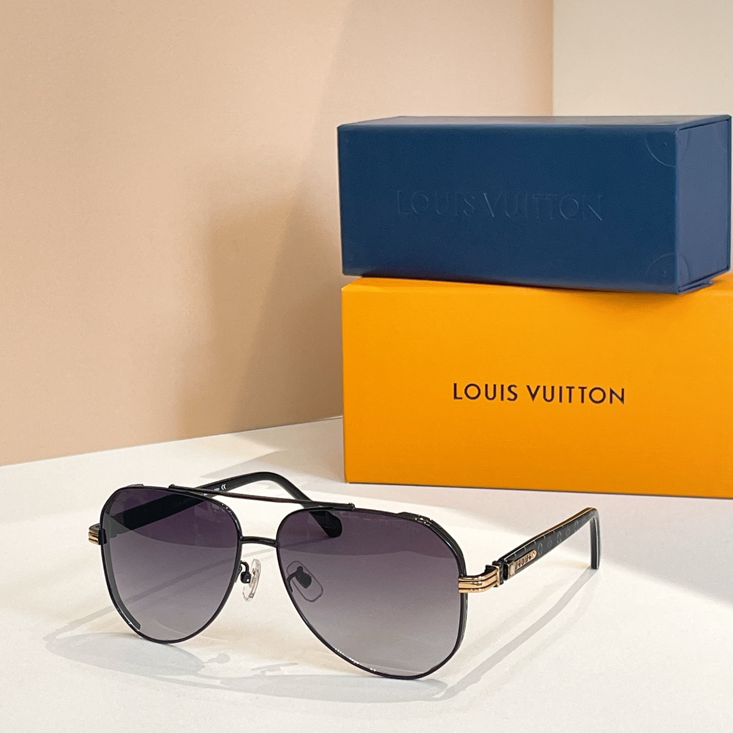LOUIS VUITTO*✨✨✨MODEL：Z1229 ✨✨✨ SIZE：53口22-145✨✨✨