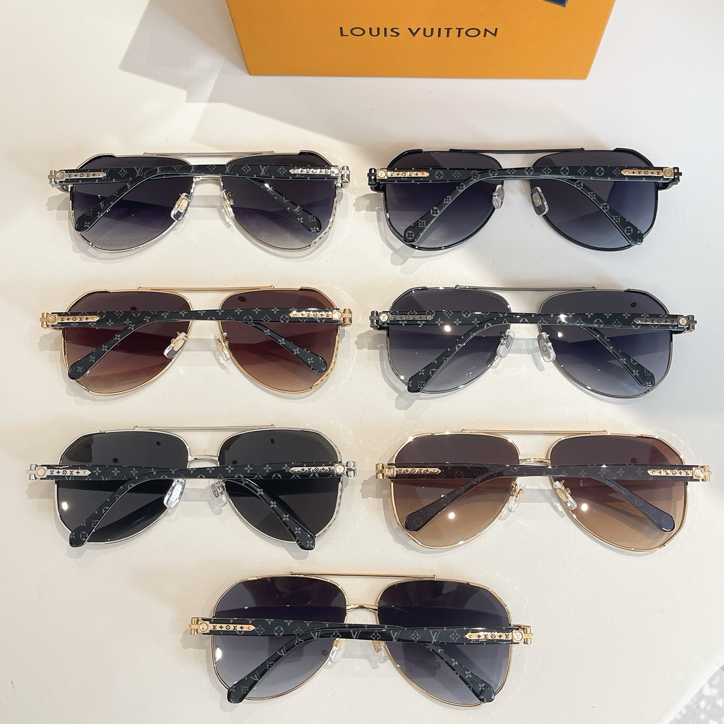 LOUIS VUITTO*✨✨✨MODEL：Z1229 ✨✨✨ SIZE：53口22-145✨✨✨