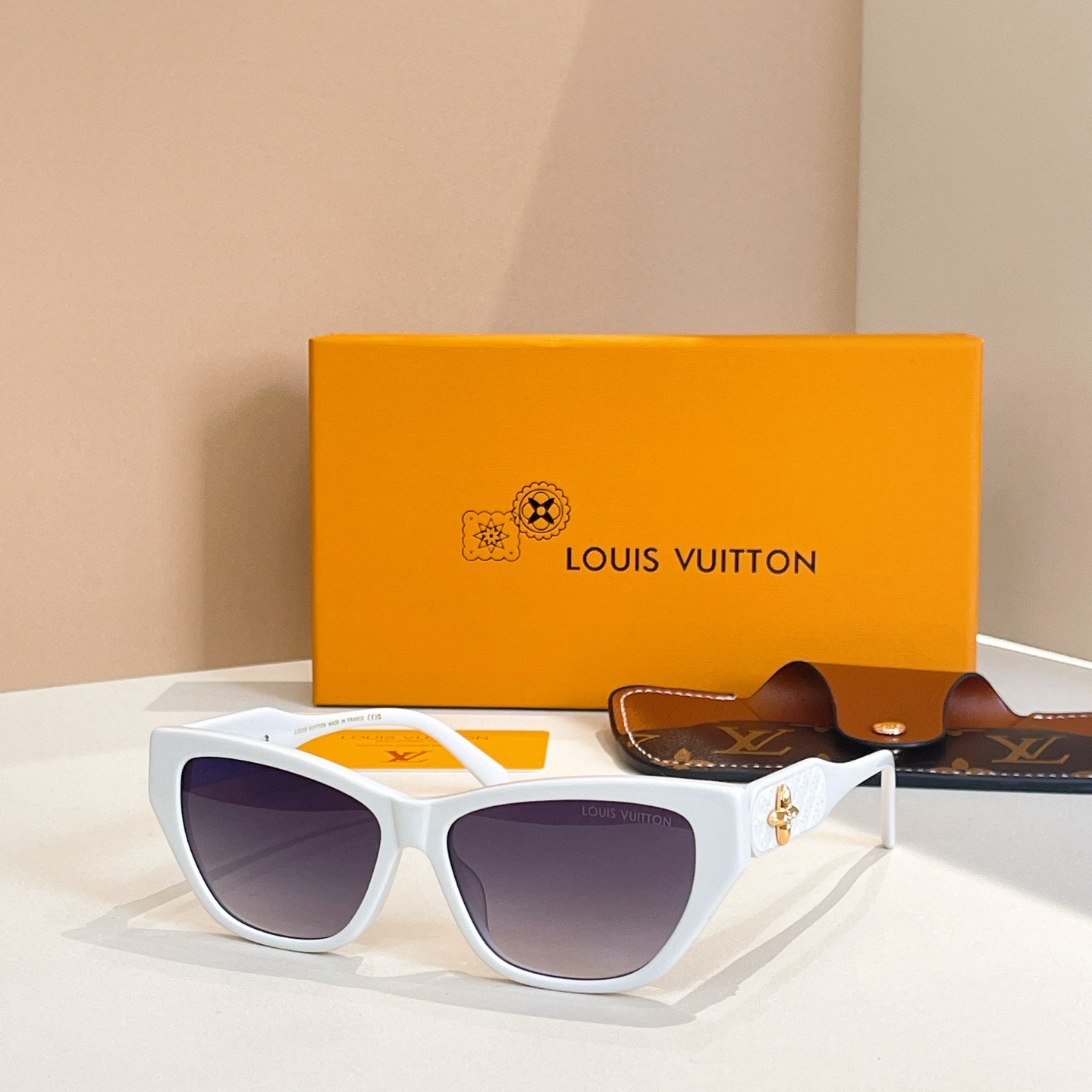 LOUIS VUITTO*✨✨✨MODEL：Z2003U ✨✨✨ SIZE：53口22-145✨✨✨