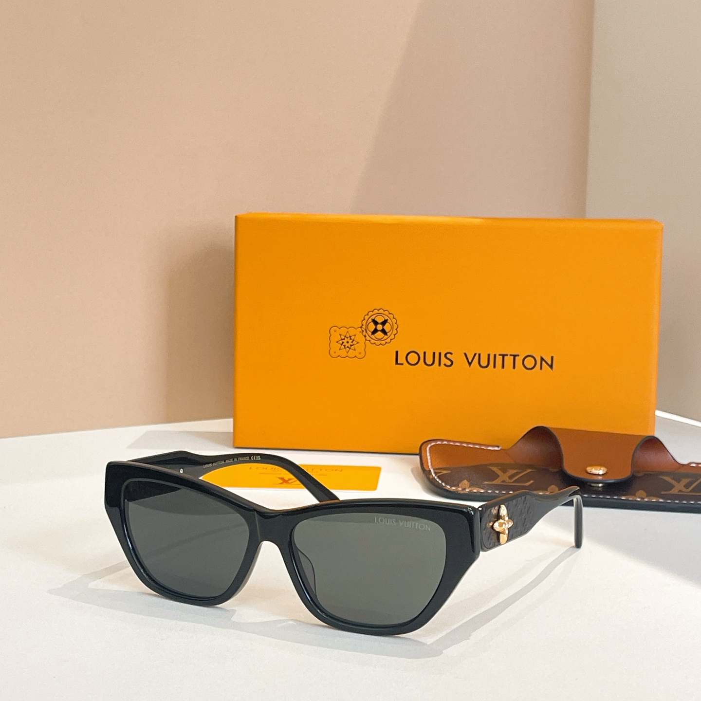 LOUIS VUITTO*✨✨✨MODEL：Z2003U ✨✨✨ SIZE：53口22-145✨✨✨