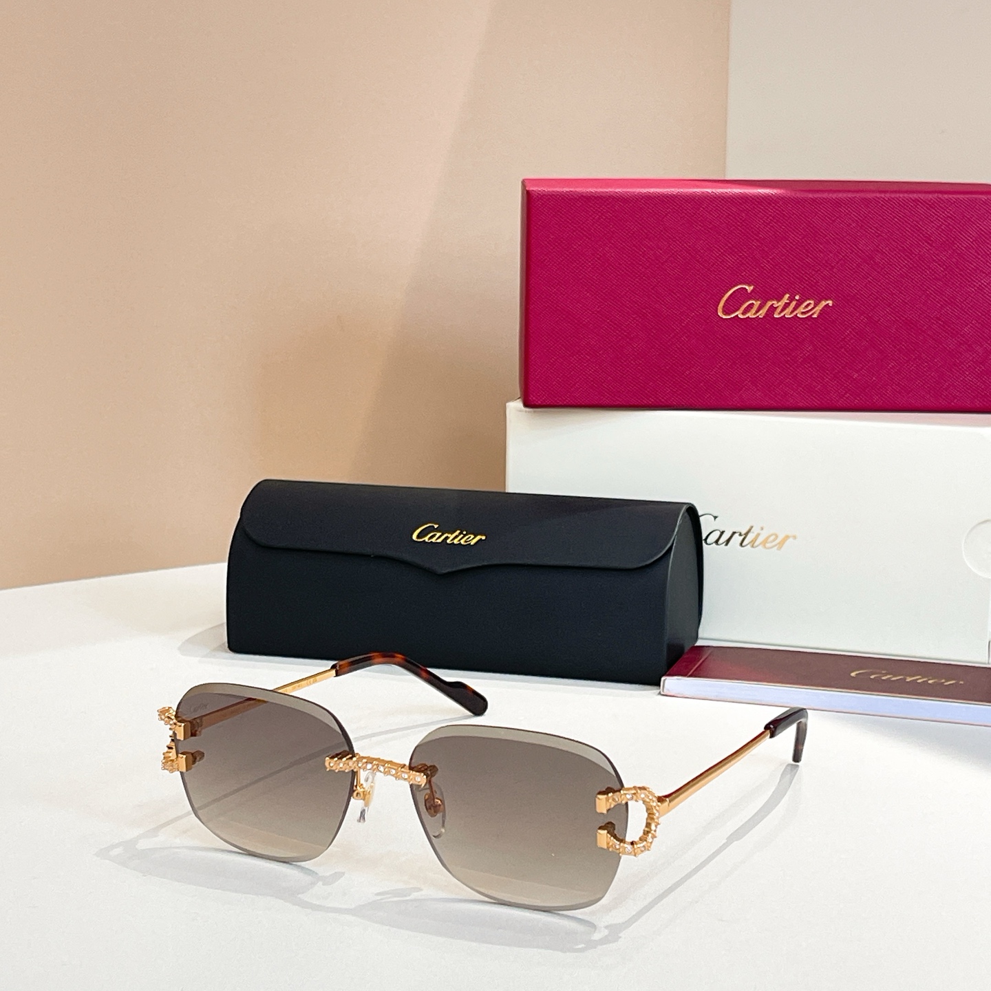 Cartie*✨✨✨MODEL：CT0603S✨✨✨SIZE  57口20-142✨✨✨，变色镜片