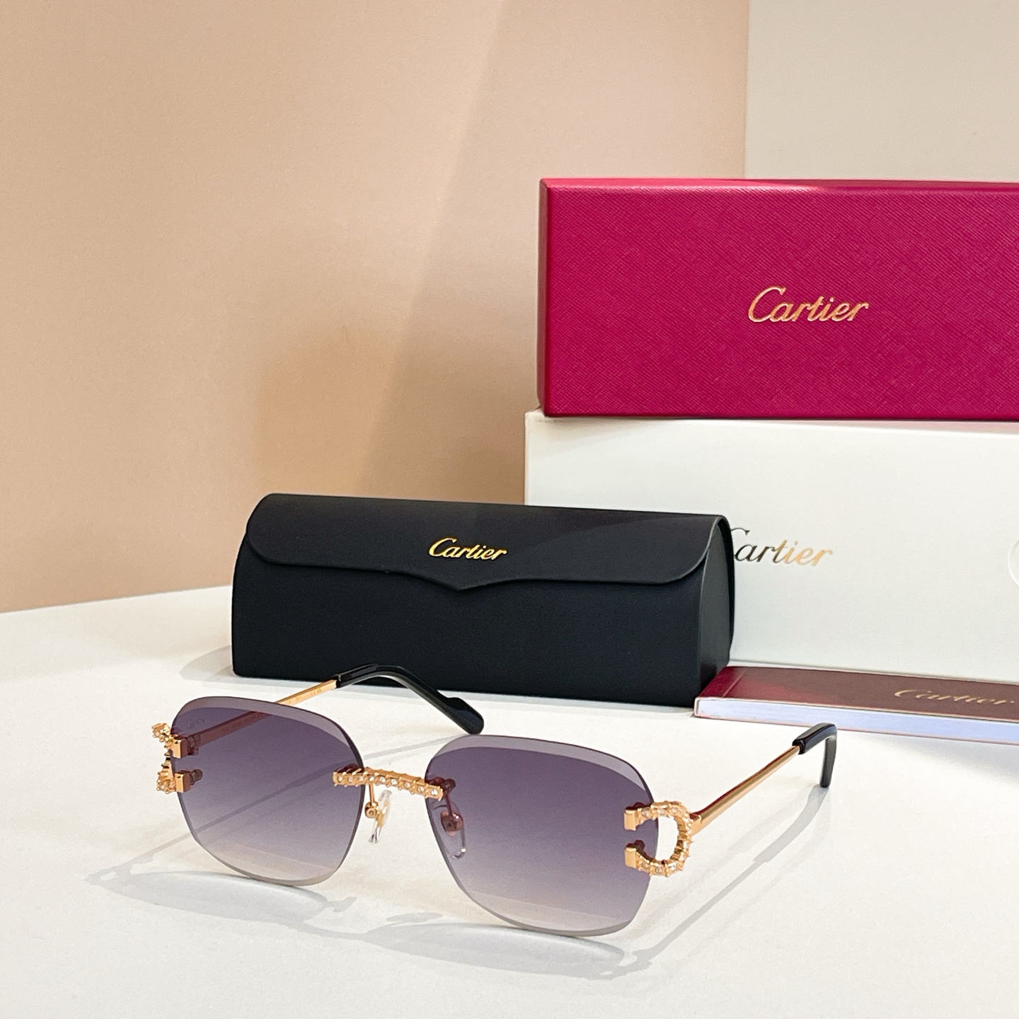 Cartie*✨✨✨MODEL：CT0603S✨✨✨SIZE  57口20-142✨✨✨，变色镜片