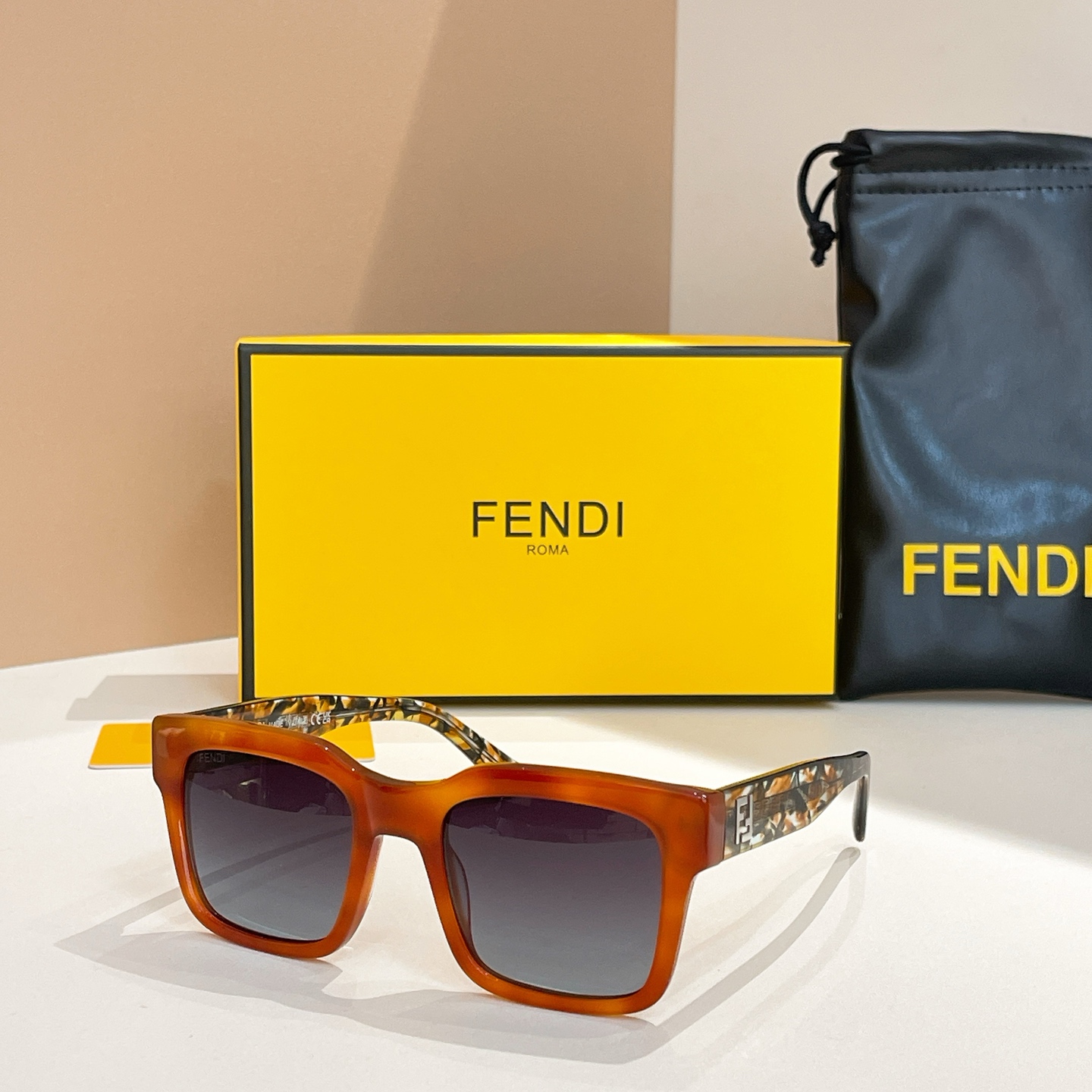FEND*✨✨✨MODEL：FF0053✨✨✨ SIZE：51口22-145✨✨✨