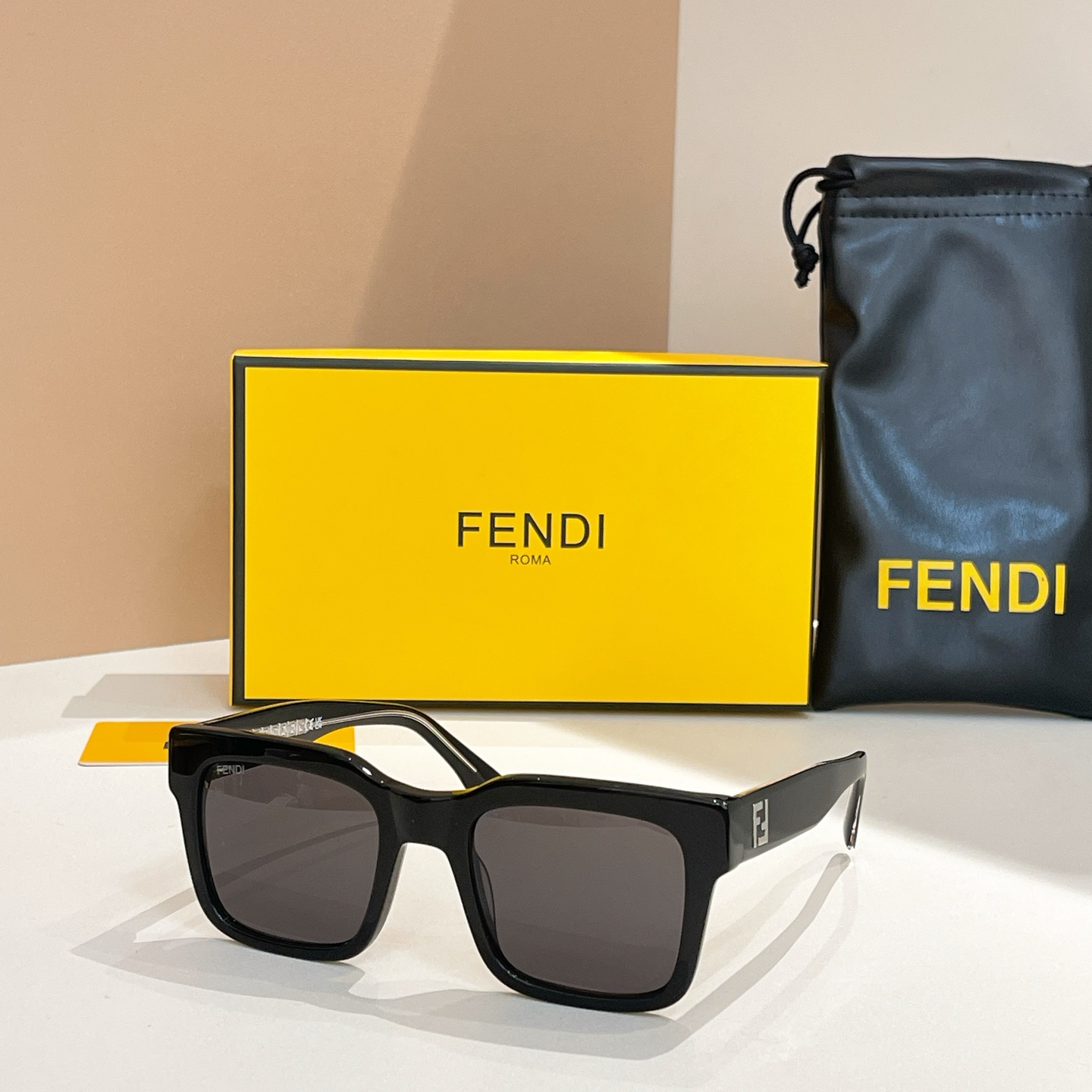 FEND*✨✨✨MODEL：FF0053✨✨✨ SIZE：51口22-145✨✨✨
