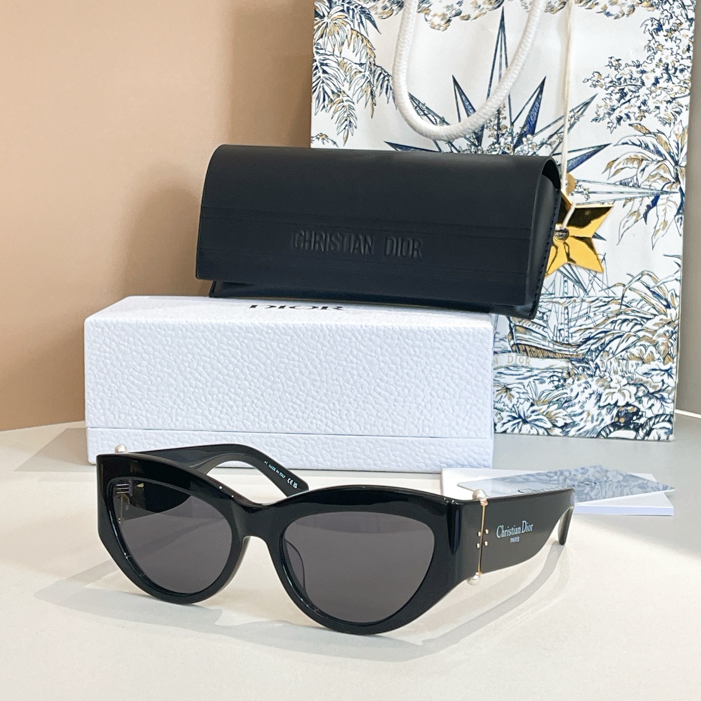 DIO*🌟🌟🌟MODEL：DIOR Triable B1F🌟🌟🌟SIZE：56口19-135🌟🌟🌟