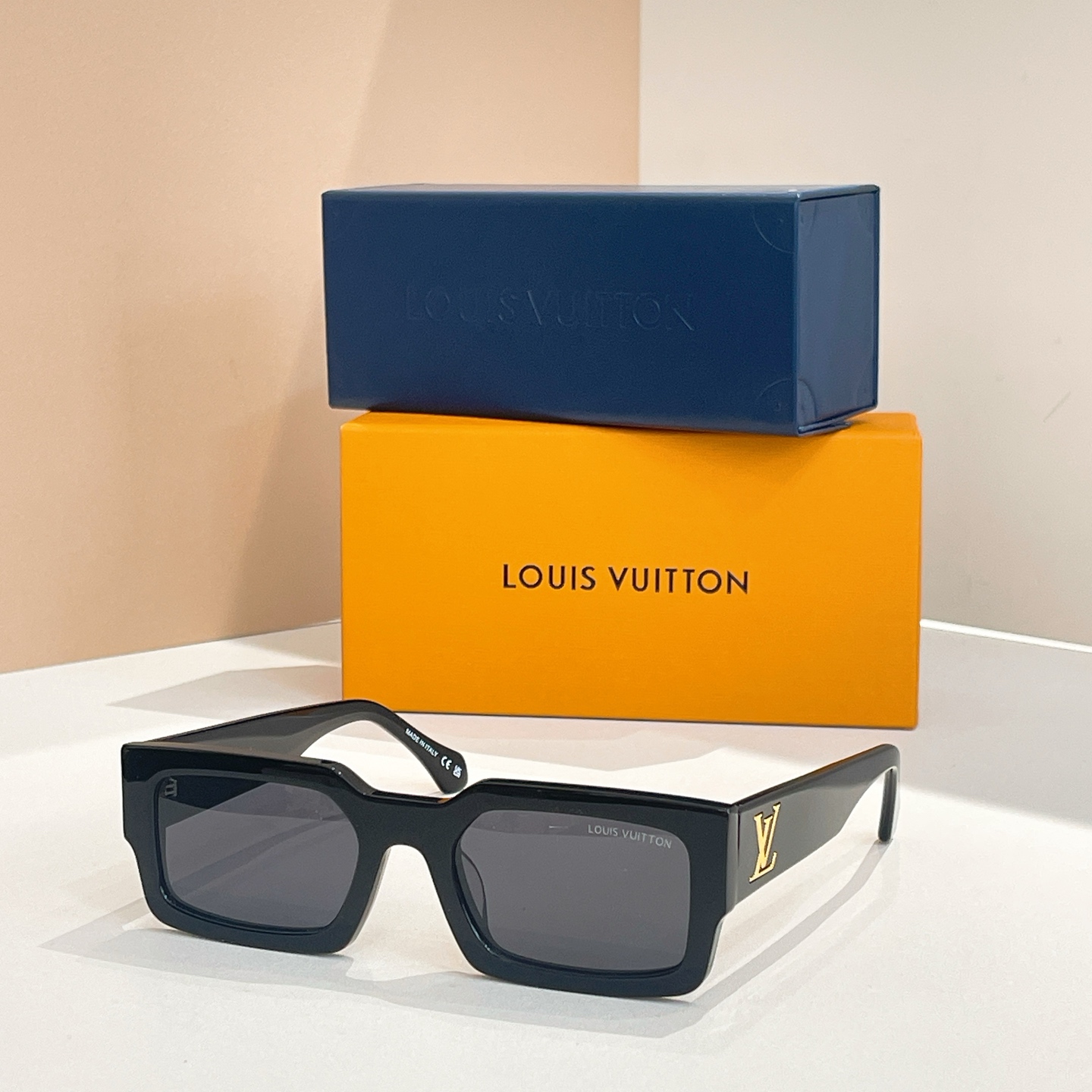 LOUIS VUITTO*✨✨✨MODEL：Z1910E✨✨✨ SIZE：53口22-150✨✨✨~~