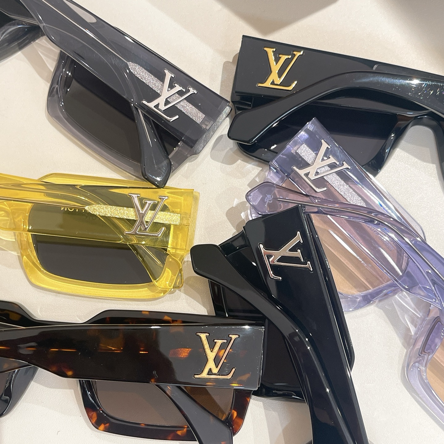 LOUIS VUITTO*✨✨✨MODEL：Z1910E✨✨✨ SIZE：53口22-150✨✨✨~~