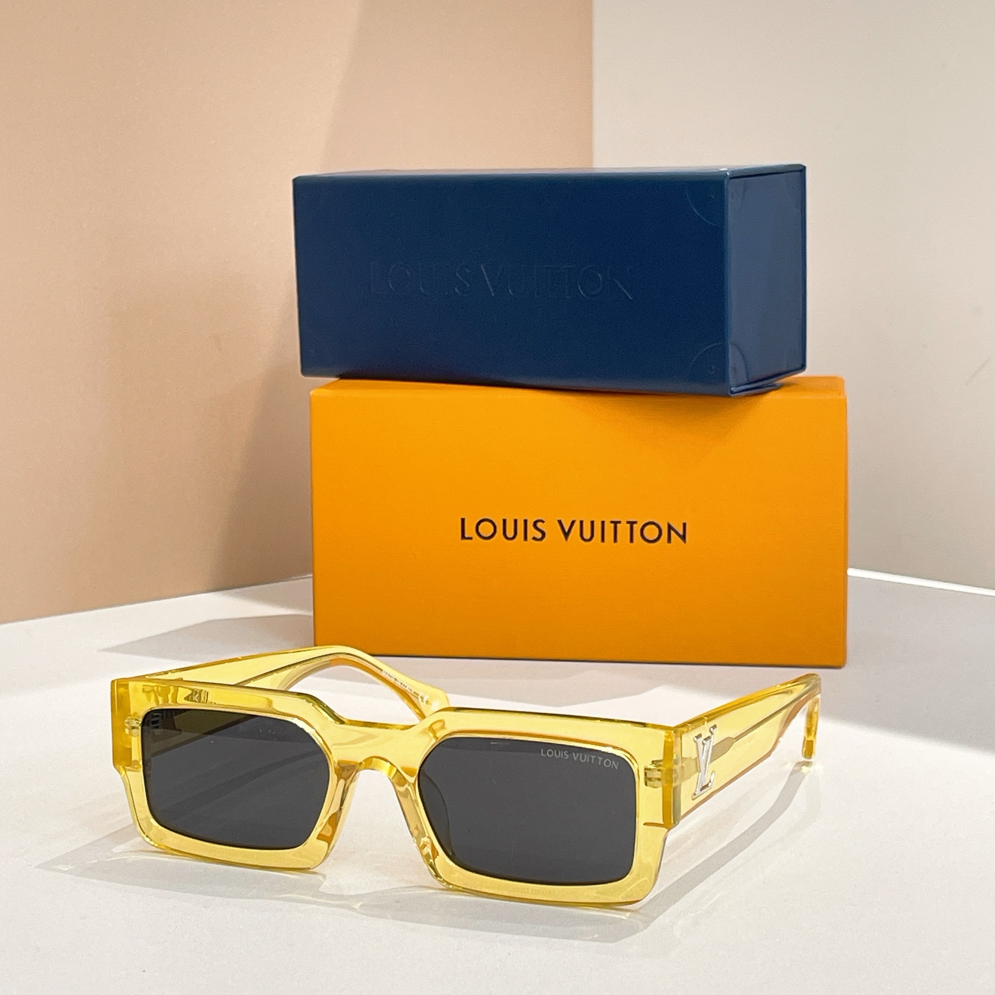 LOUIS VUITTO*✨✨✨MODEL：Z1910E✨✨✨ SIZE：53口22-150✨✨✨~~