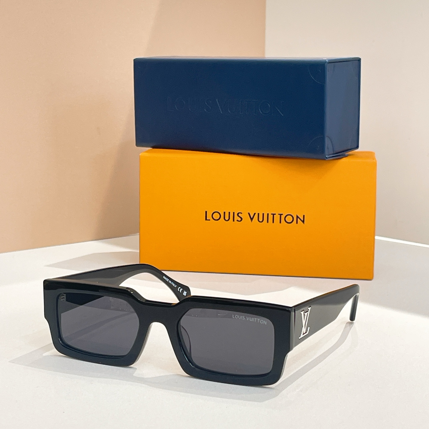 LOUIS VUITTO*✨✨✨MODEL：Z1910E✨✨✨ SIZE：53口22-150✨✨✨~~