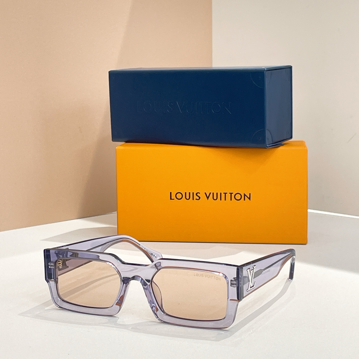 LOUIS VUITTO*✨✨✨MODEL：Z1910E✨✨✨ SIZE：53口22-150✨✨✨~~
