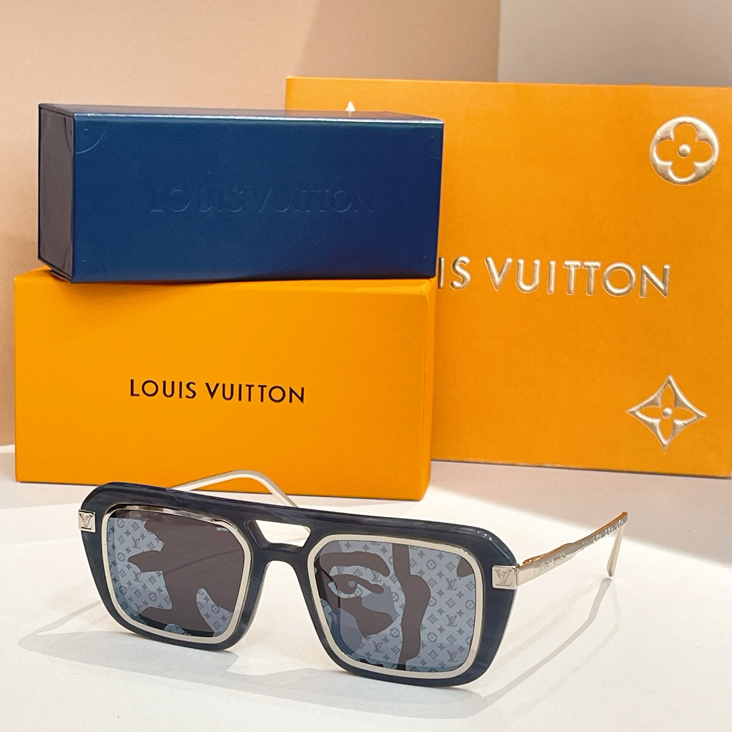 LOUIS VUITTO*✨✨✨MODEL：Z2191E✨✨✨ SIZE：51口22-140✨✨✨ 变色