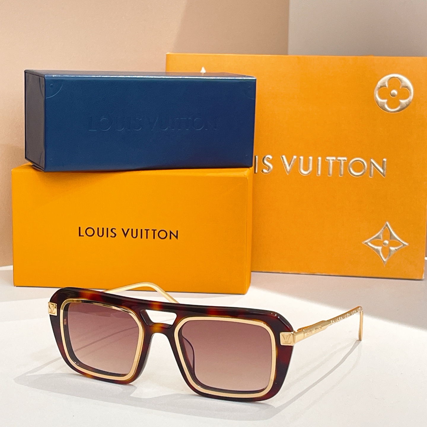 LOUIS VUITTO*✨✨✨MODEL：Z2191E✨✨✨ SIZE：51口22-140✨✨✨ 变色
