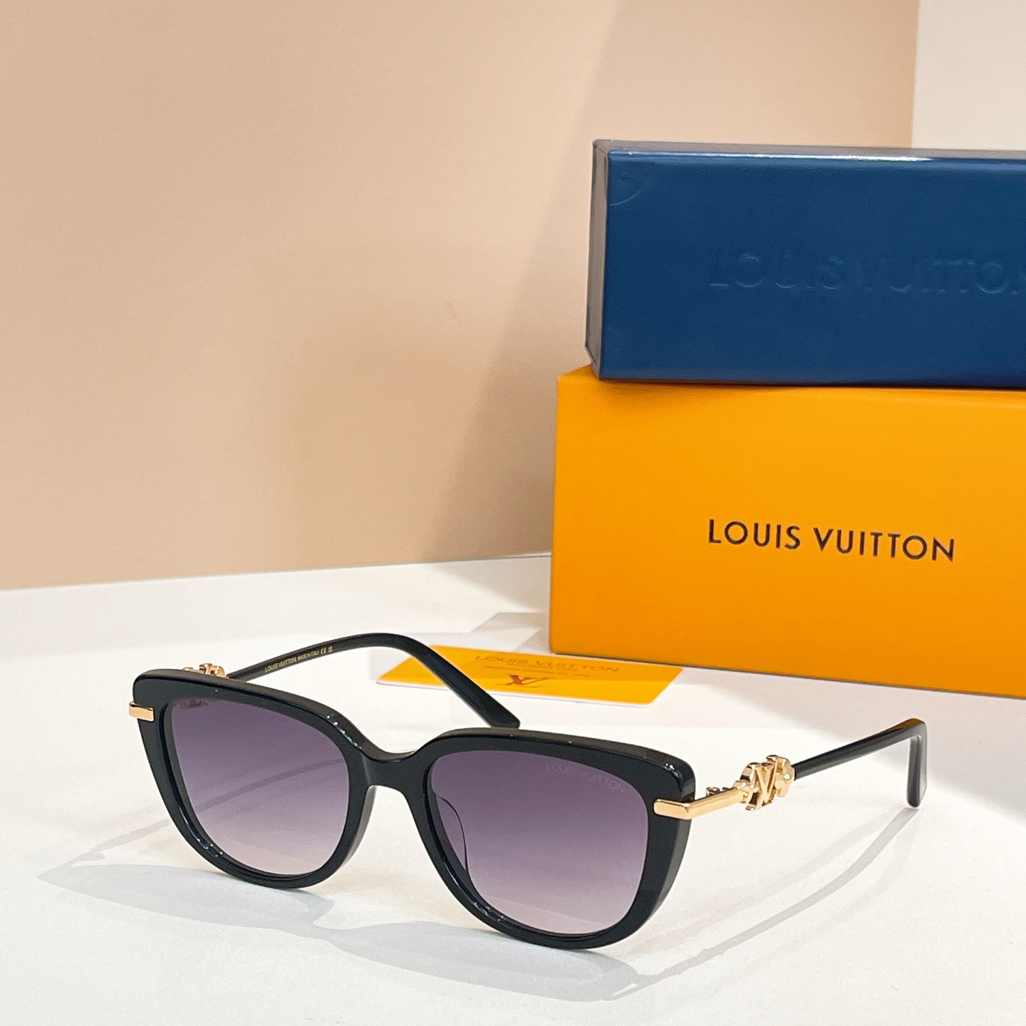 LOUIS VUITTO*✨✨✨MODEL：Z1873 ✨✨✨ SIZE：56口19-150✨✨✨