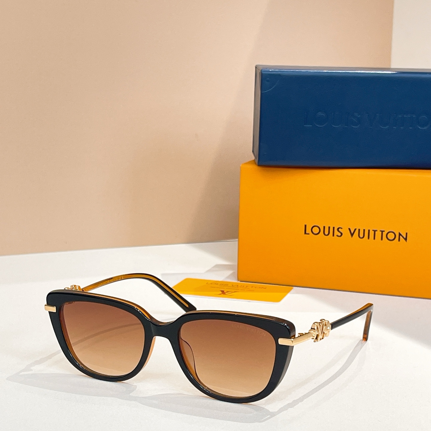 LOUIS VUITTO*✨✨✨MODEL：Z1873 ✨✨✨ SIZE：56口19-150✨✨✨