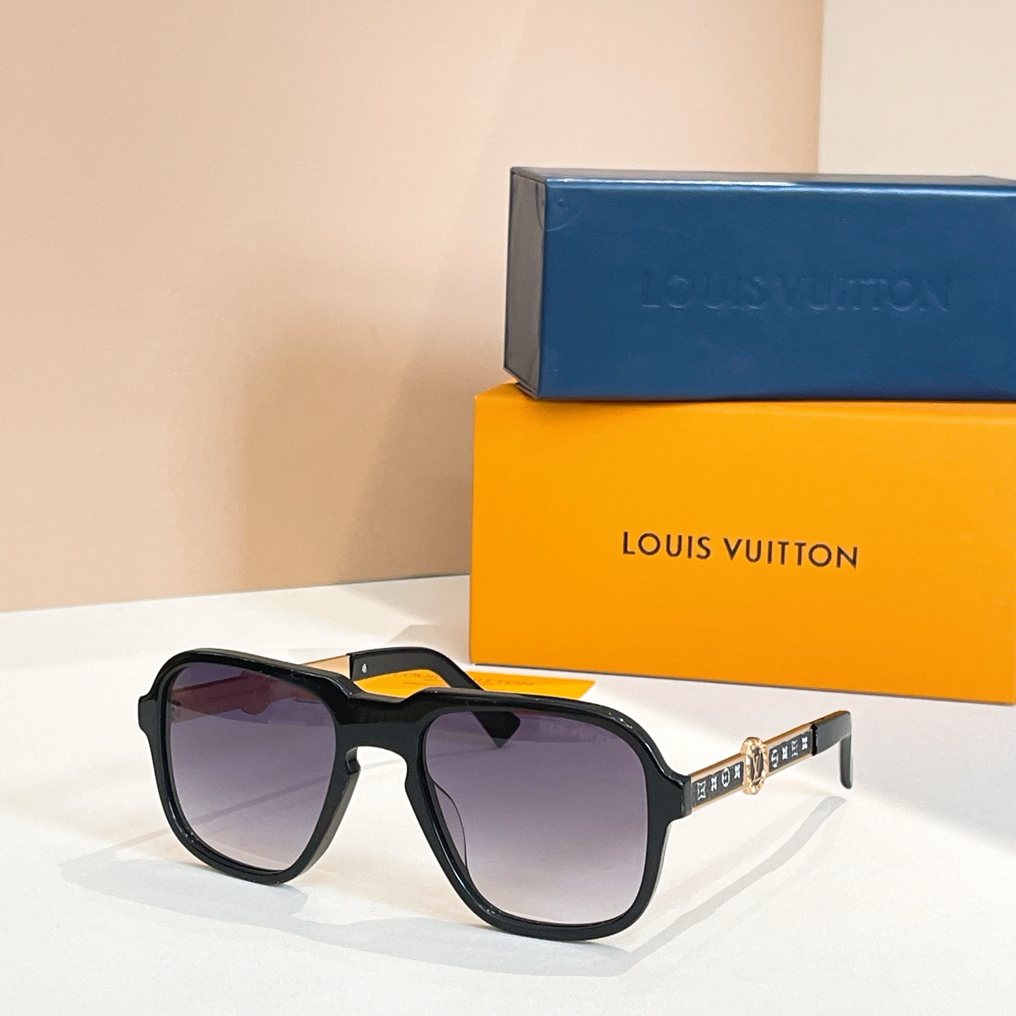 LOUIS VUITTO*✨✨✨MODEL：Z0102✨✨✨ SIZE：54口22-145✨✨✨