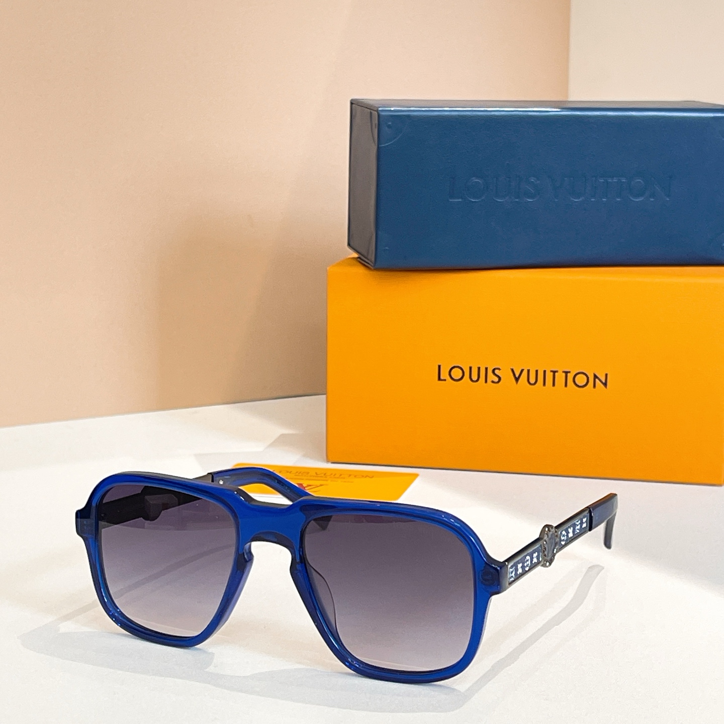 LOUIS VUITTO*✨✨✨MODEL：Z0102✨✨✨ SIZE：54口22-145✨✨✨