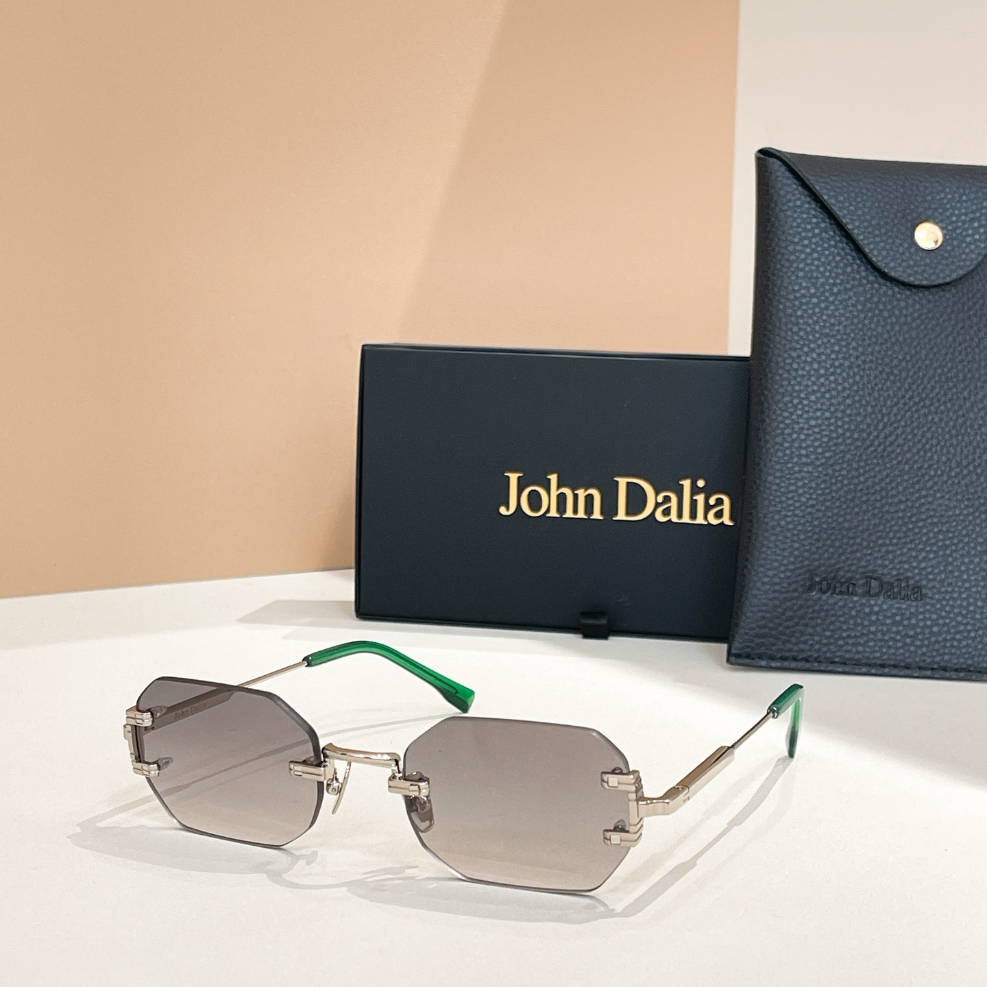 John Daila🌟🌟🌟MODELAMARU🌟🌟🌟SIZE54口20-145🌟🌟🌟配送盒子～～