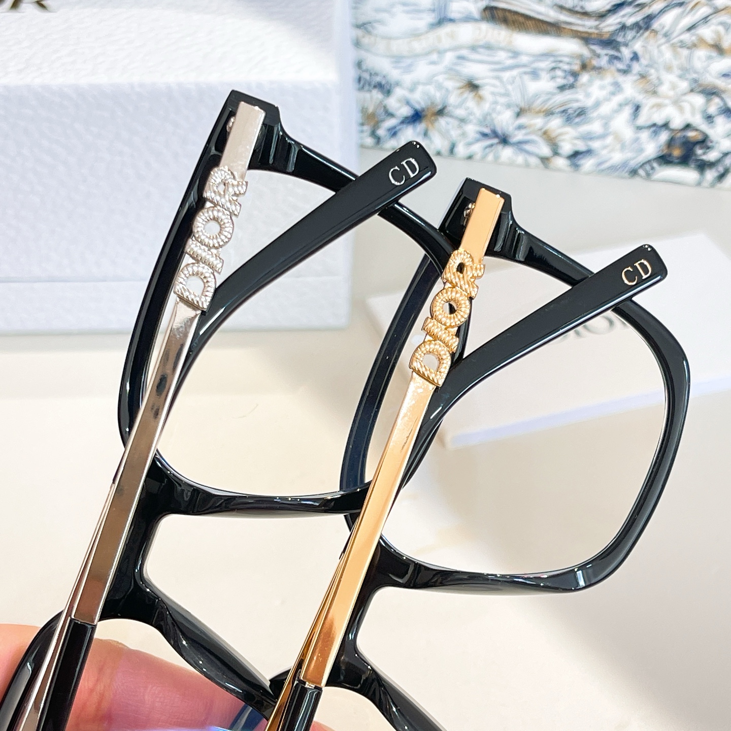 DIOR✨✨✨MODEL DiorObliPue D6U ✨✨✨SIZE：52口22-145✨✨～