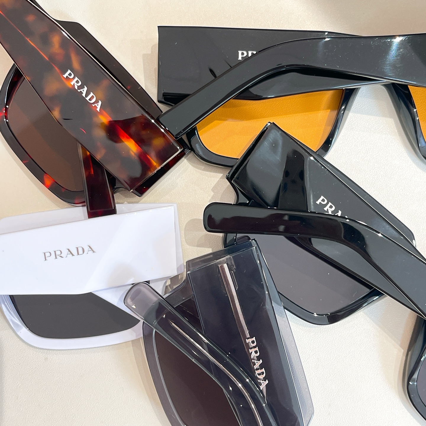 PRADA⭐️⭐️⭐️MODEL：PRB17S⭐️⭐️⭐️SIZE：53口21-145⭐️⭐️⭐️
