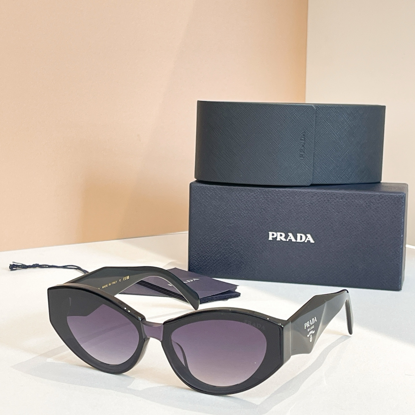 PRADA⭐️⭐️⭐️MODEL：PR 203VS⭐️⭐️⭐️SIZE：56口19-145⭐️⭐️⭐️