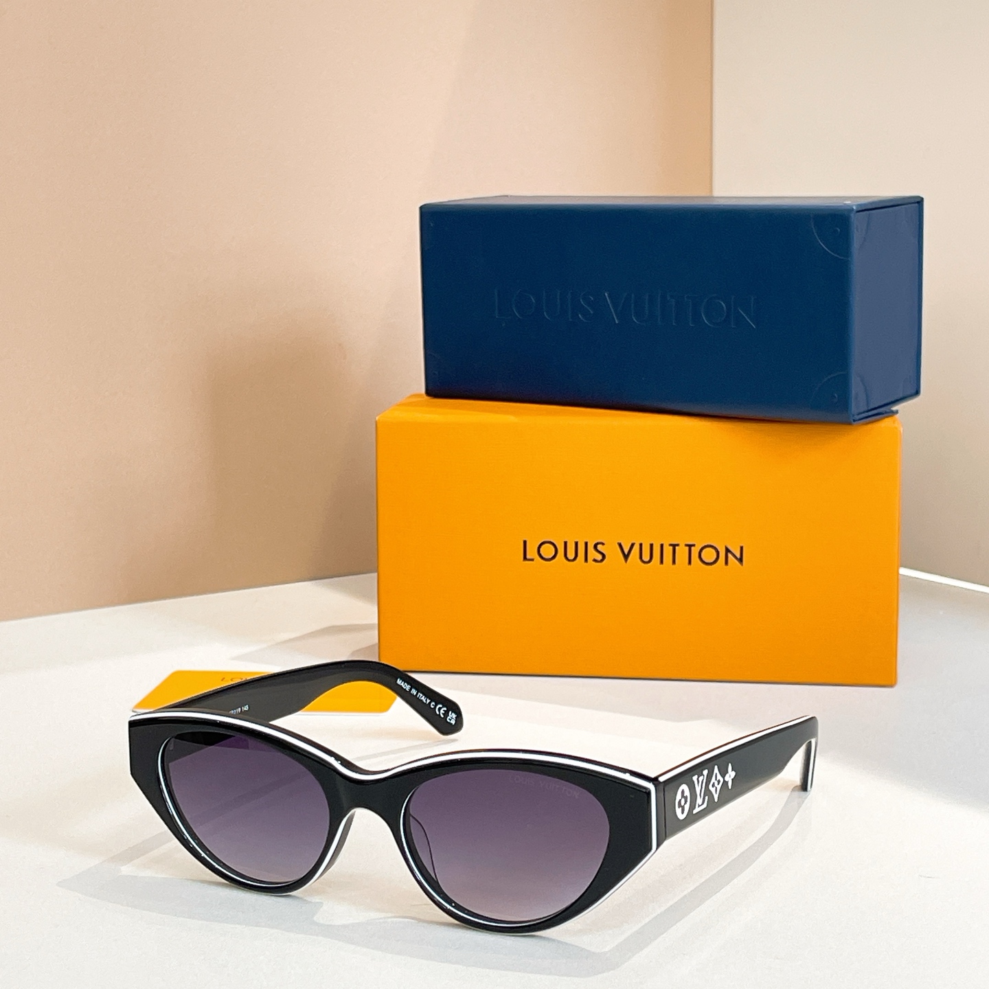 LOUIS VUITTO*🌟🌟🌟MODEL：Z2690U🌟🌟🌟SIZE：53口19-145🌟🌟🌟