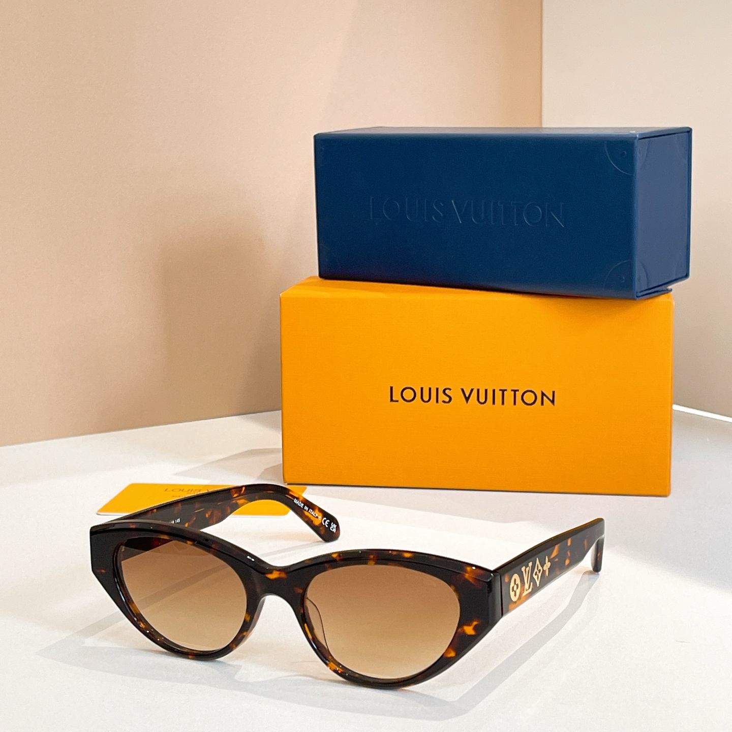 LOUIS VUITTO*🌟🌟🌟MODEL：Z2690U🌟🌟🌟SIZE：53口19-145🌟🌟🌟