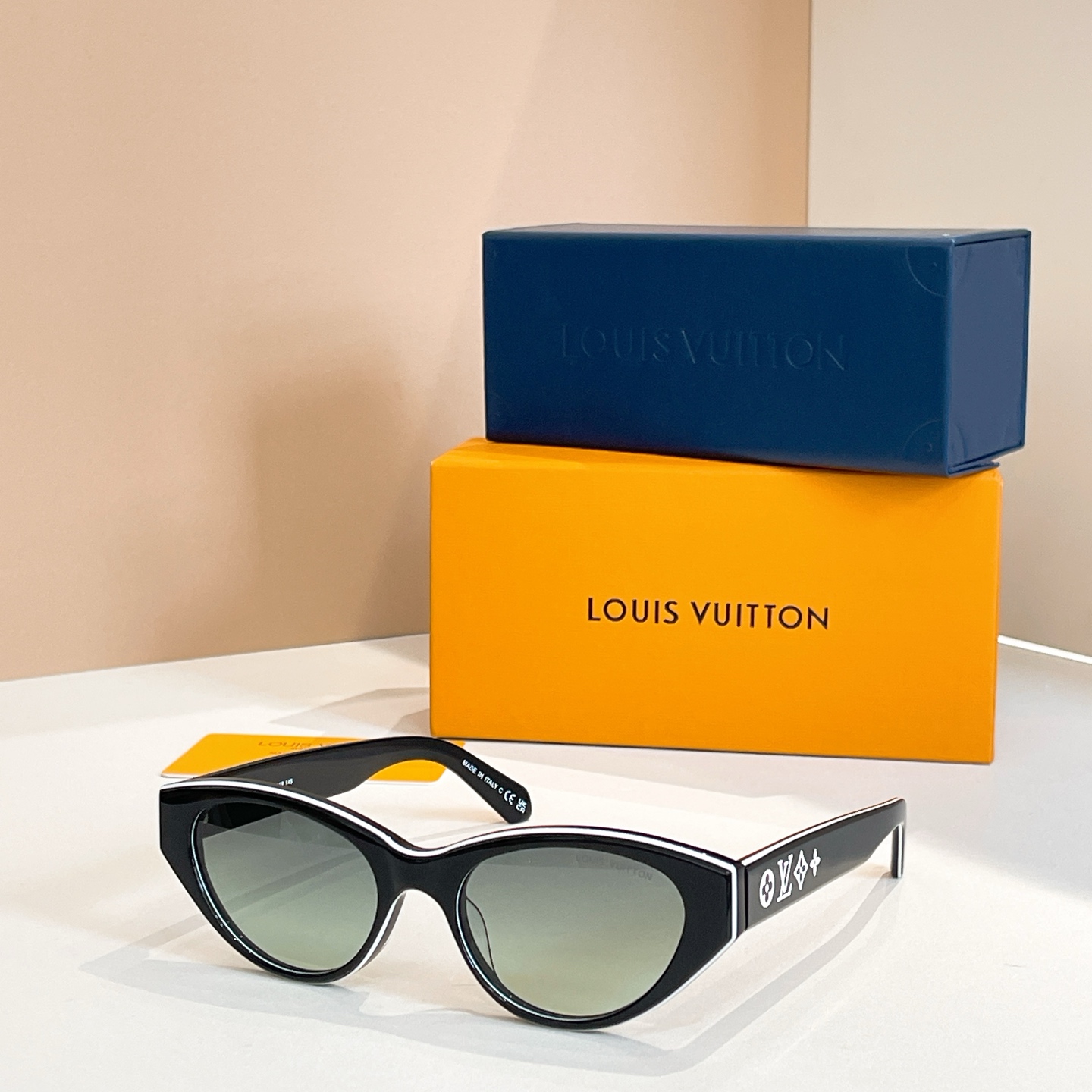 LOUIS VUITTO*🌟🌟🌟MODEL：Z2690U🌟🌟🌟SIZE：53口19-145🌟🌟🌟