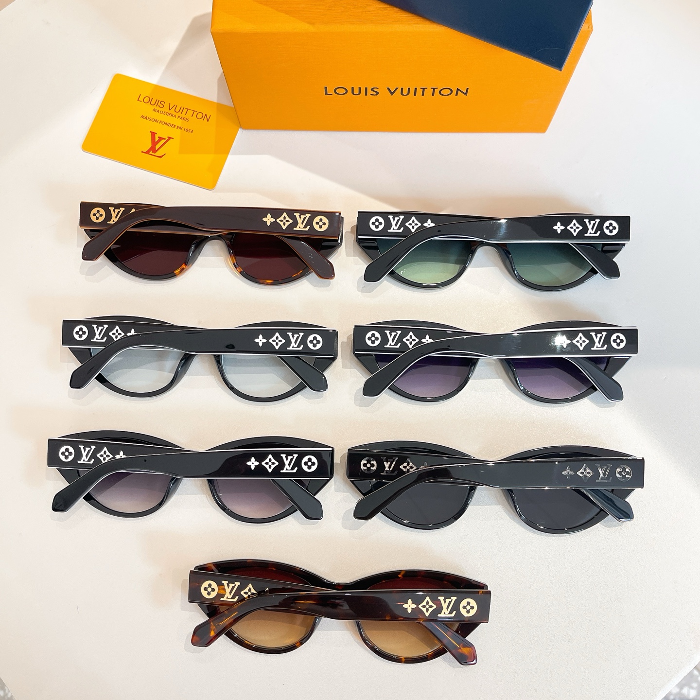 LOUIS VUITTO*🌟🌟🌟MODEL：Z2690U🌟🌟🌟SIZE：53口19-145🌟🌟🌟