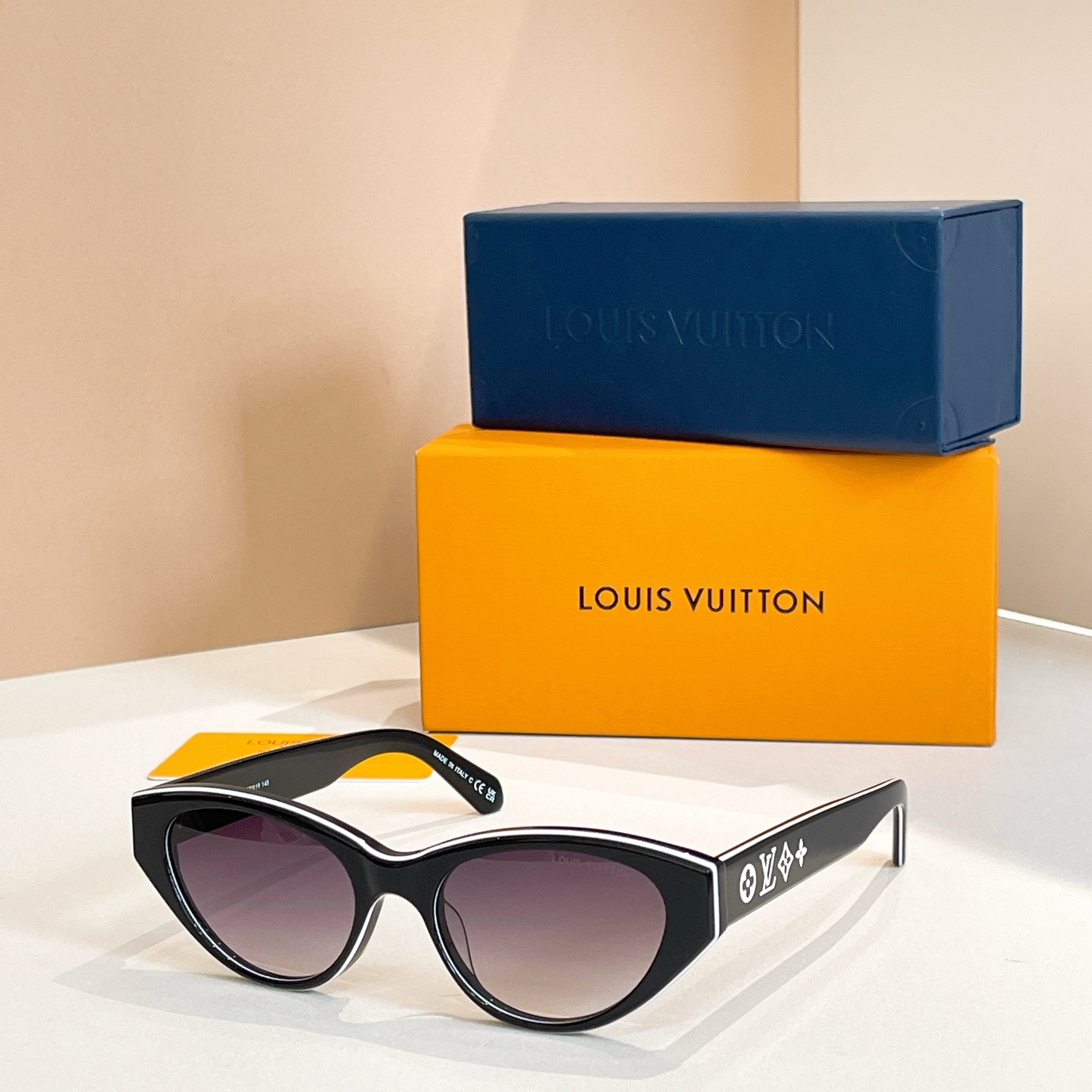 LOUIS VUITTO*🌟🌟🌟MODEL：Z2690U🌟🌟🌟SIZE：53口19-145🌟🌟🌟