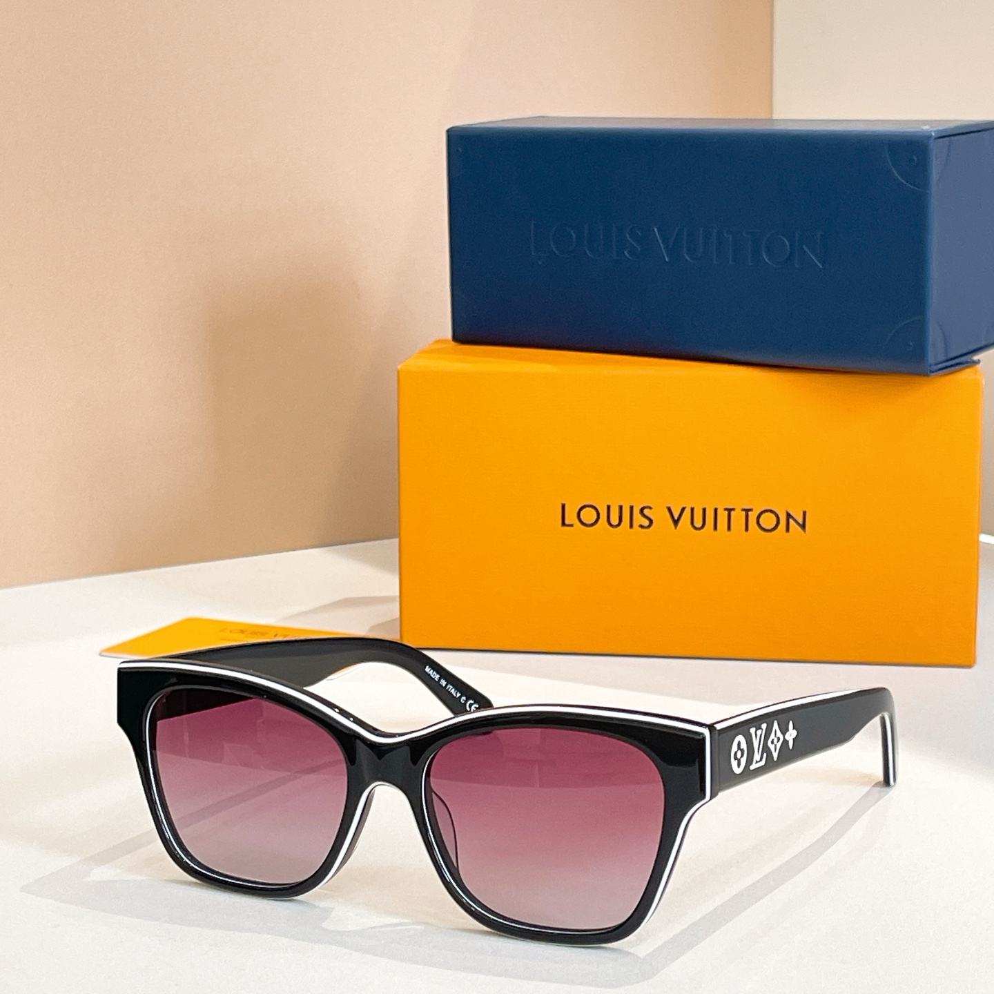 LOUIS VUITTO*🌟🌟🌟MODEL：Z2647U🌟🌟🌟SIZE：55口18-145🌟🌟🌟