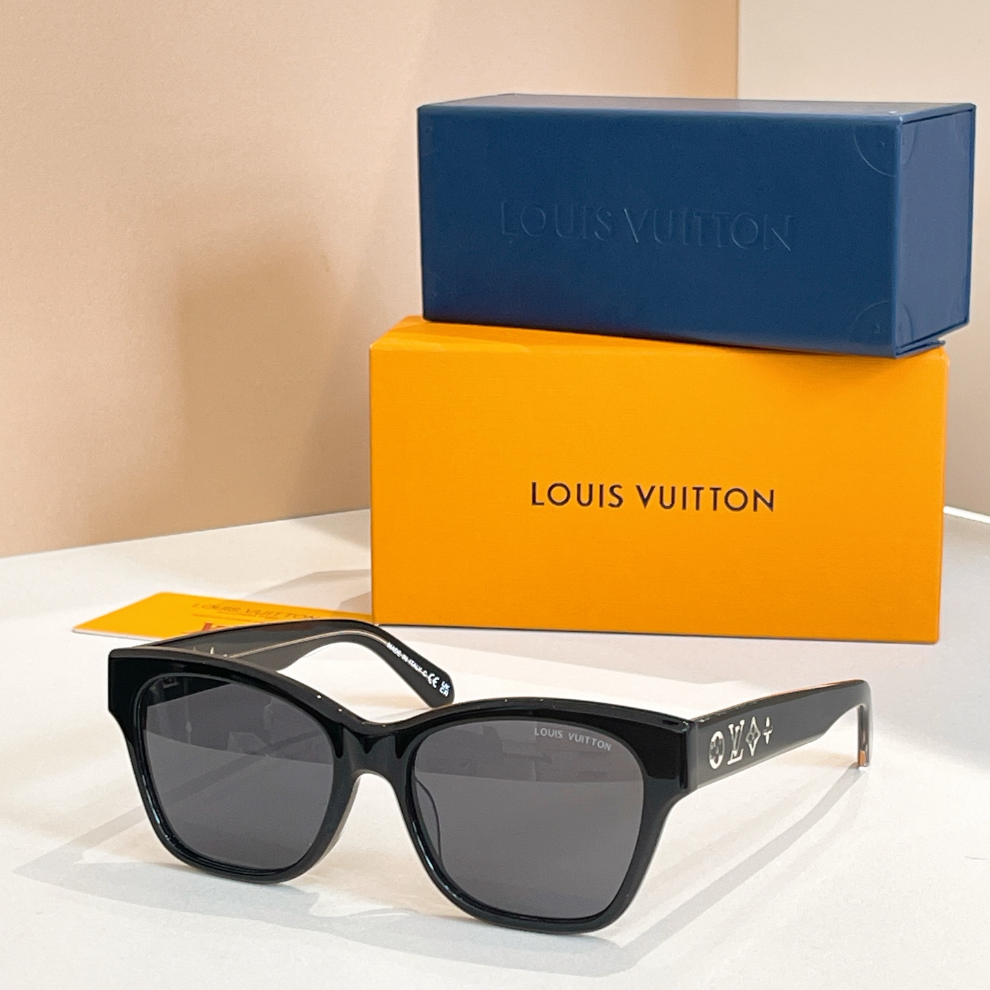 LOUIS VUITTO*🌟🌟🌟MODEL：Z2647U🌟🌟🌟SIZE：55口18-145🌟🌟🌟