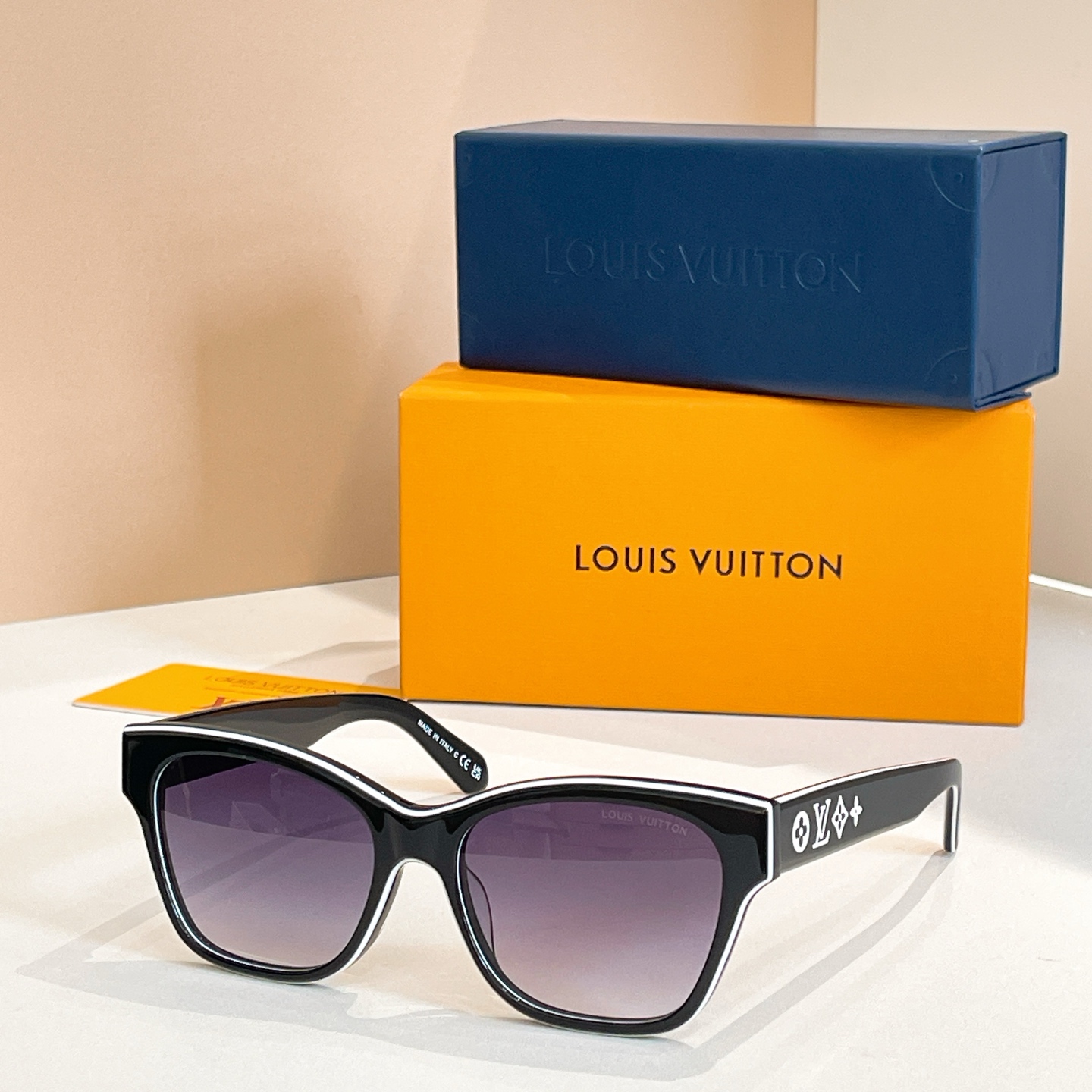 LOUIS VUITTO*🌟🌟🌟MODEL：Z2647U🌟🌟🌟SIZE：55口18-145🌟🌟🌟