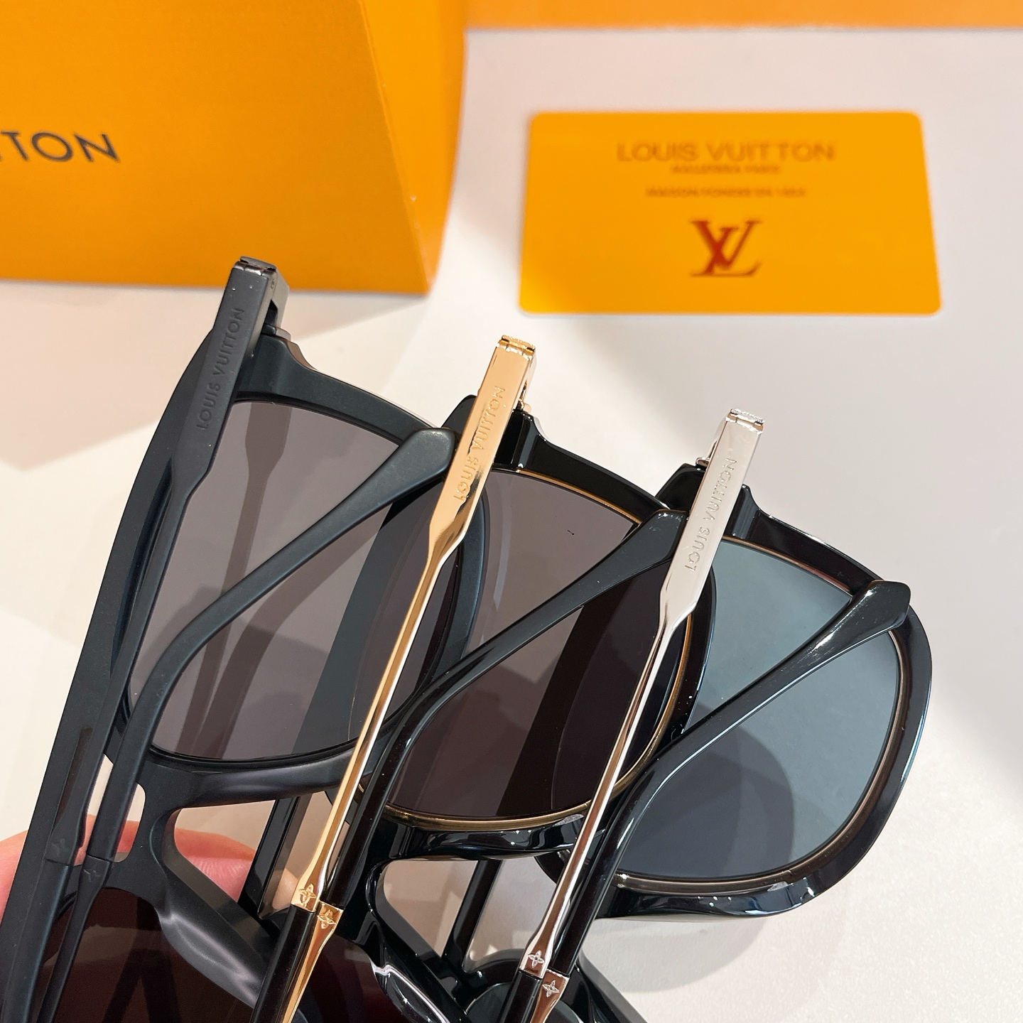 LOUIS VUITTO*✨✨✨MODEL：Z2595U  ✨✨✨ SIZE：53口22-145✨✨✨