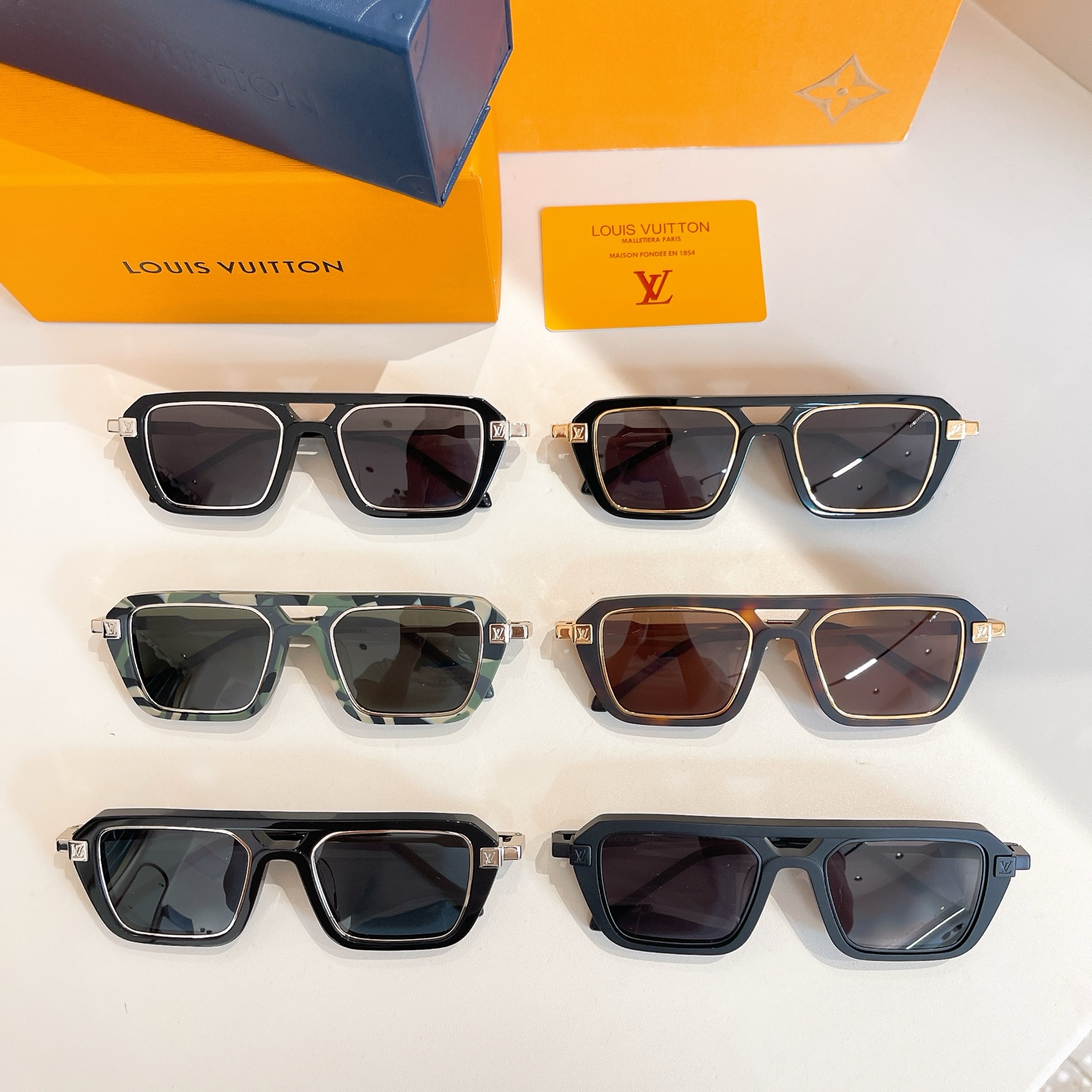LOUIS VUITTO*✨✨✨MODEL：Z2585U  ✨✨✨ SIZE：53口22-145✨✨✨